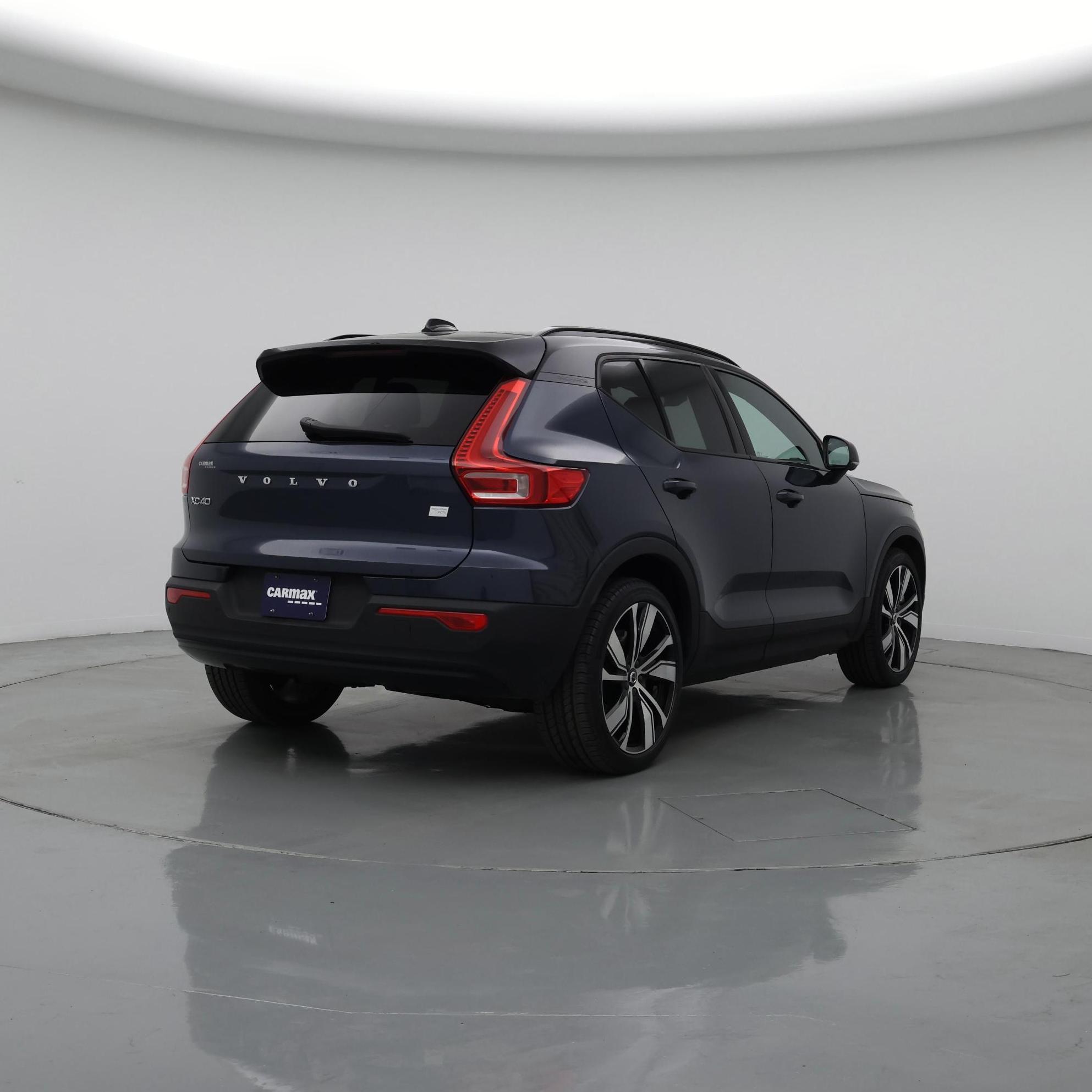 Thumbnail: 2022 Volvo XC40 - 8
