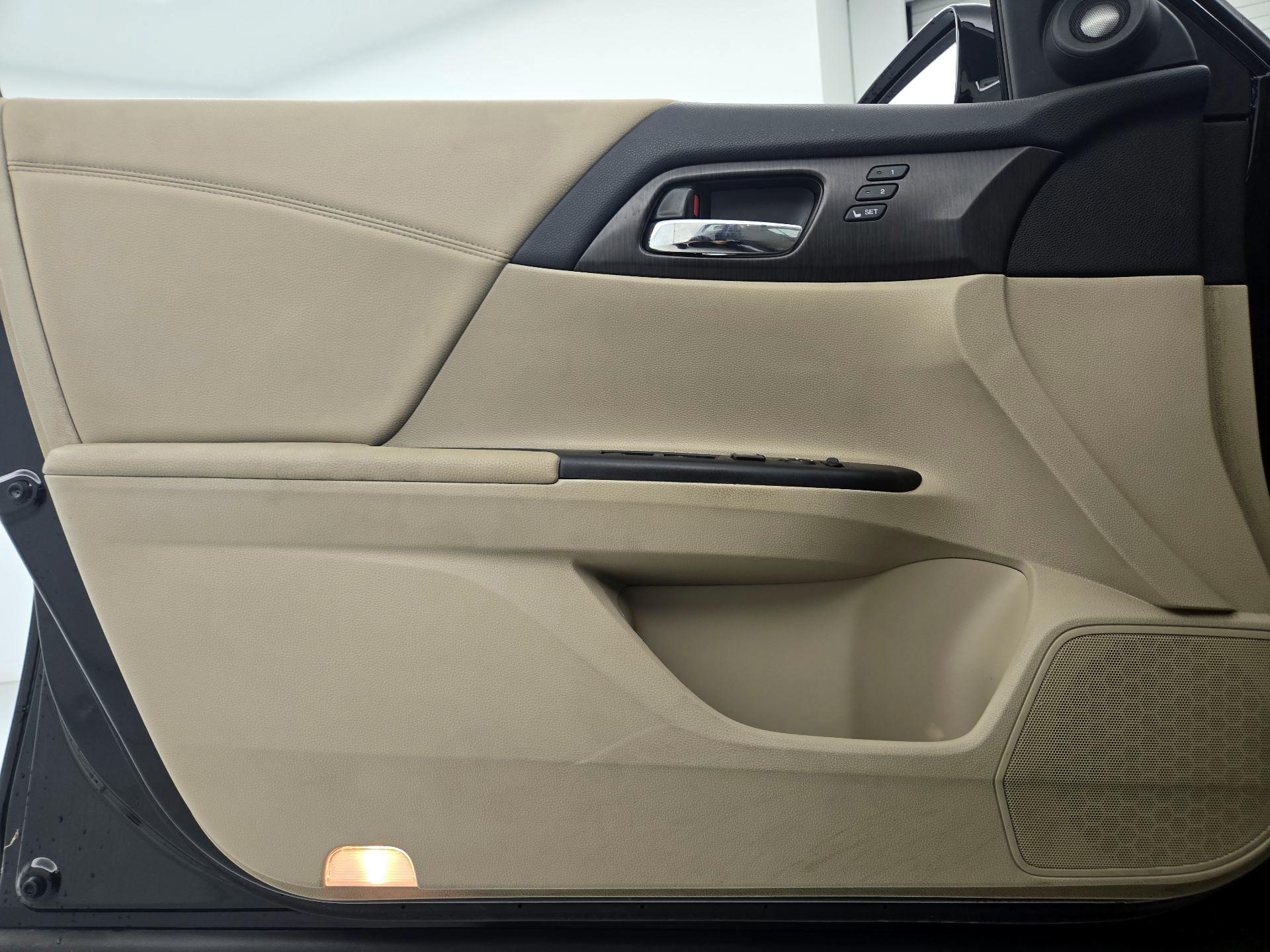 Thumbnail: 2014 Honda Accord - 12