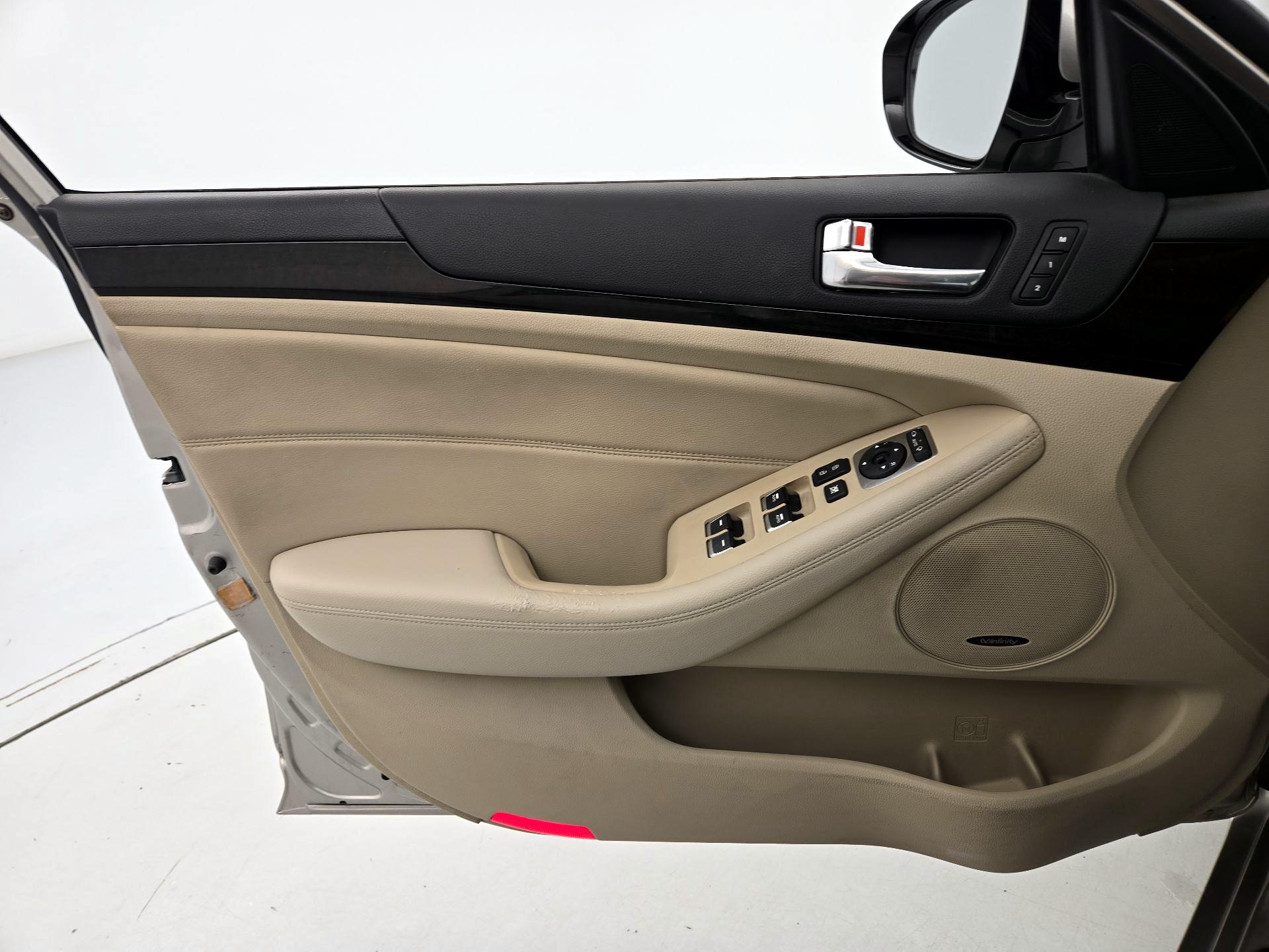 Thumbnail: 2014 Kia Cadenza - 12