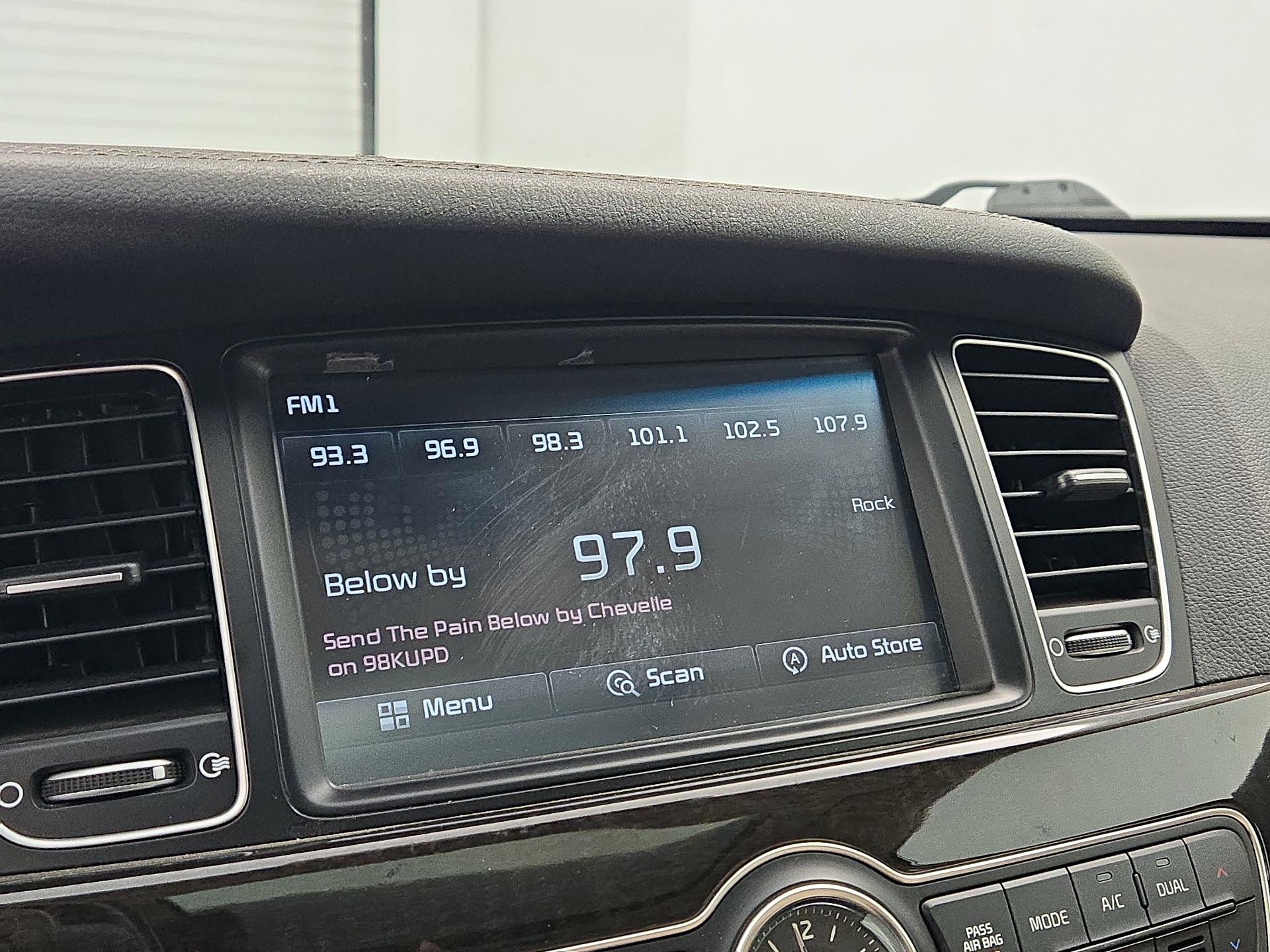 Thumbnail: 2014 Kia Cadenza - 16