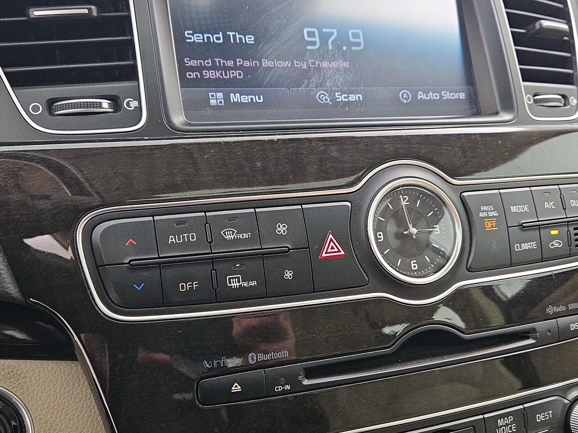 Thumbnail: 2014 Kia Cadenza - 17