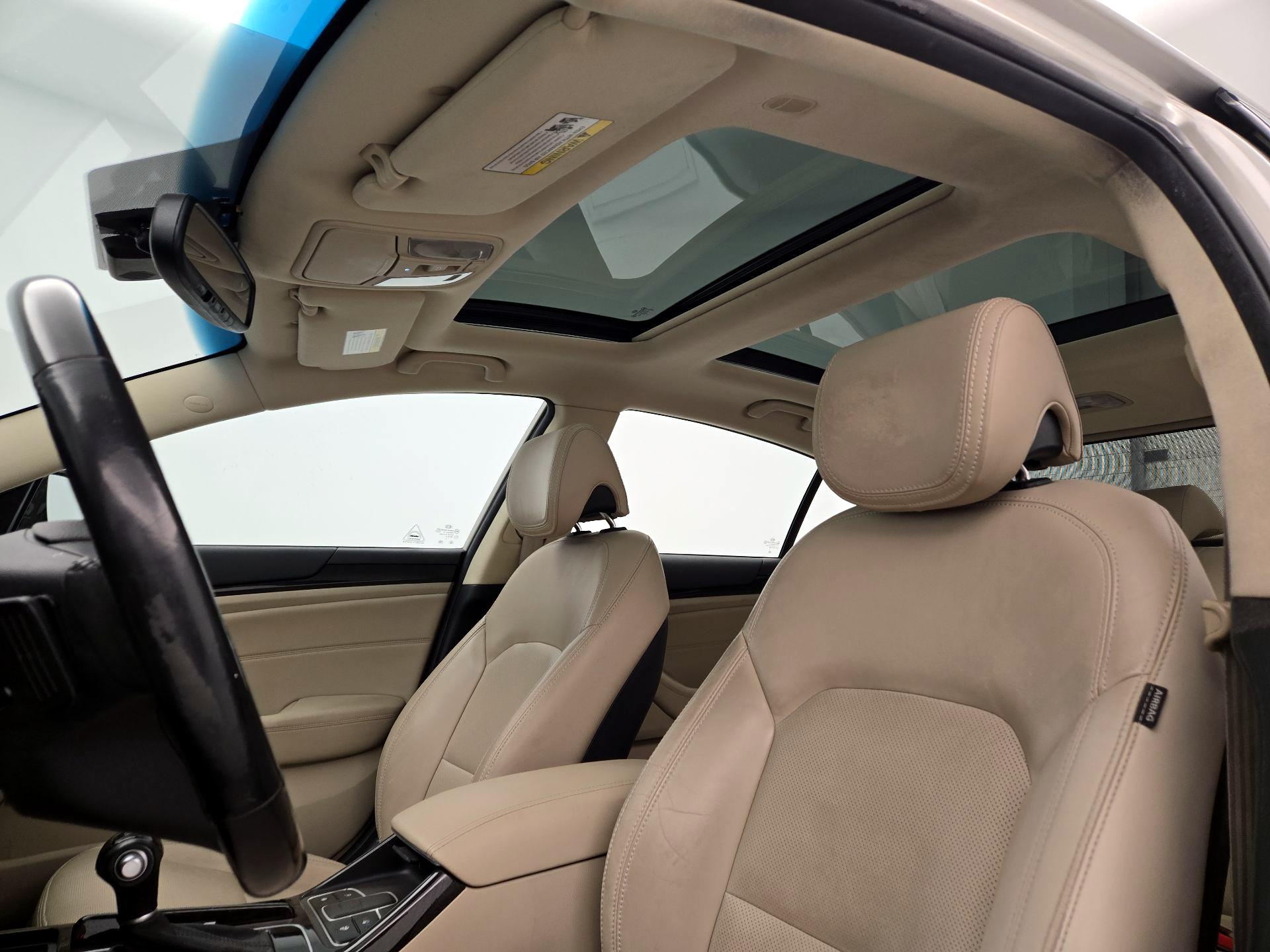 Thumbnail: 2014 Kia Cadenza - 20