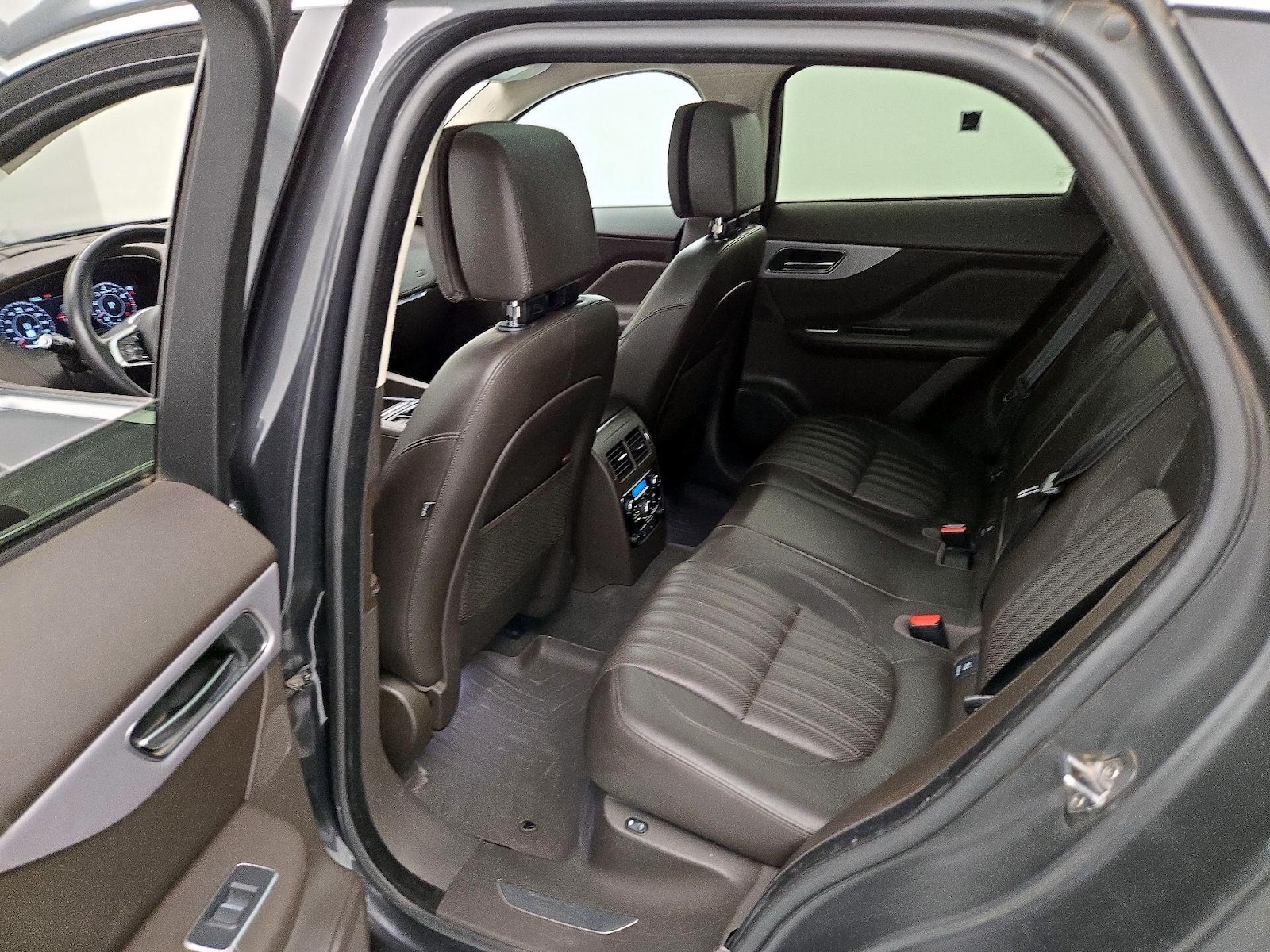 Rear Air Conditioning