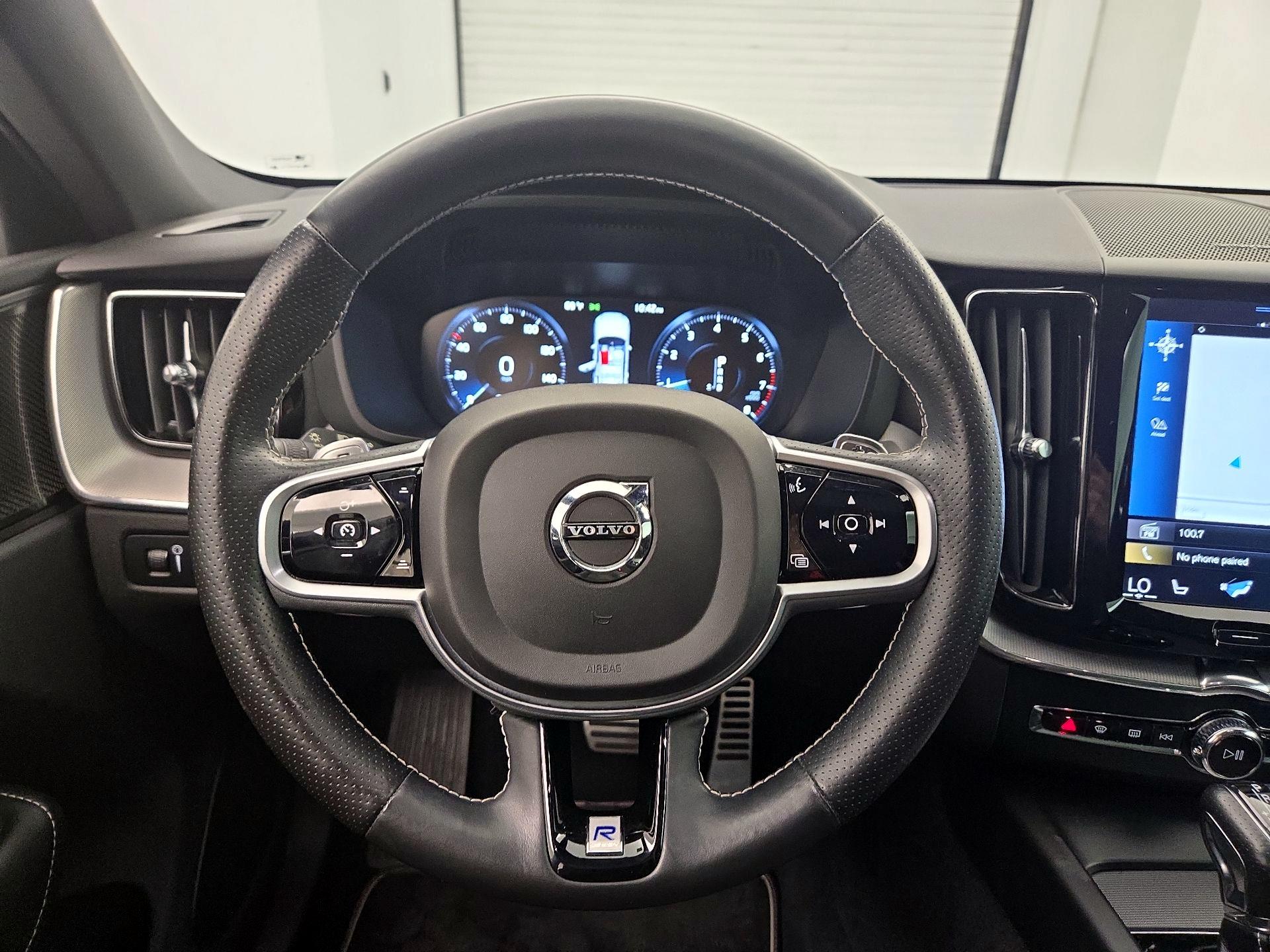 Thumbnail: 2019 Volvo XC60 - 10