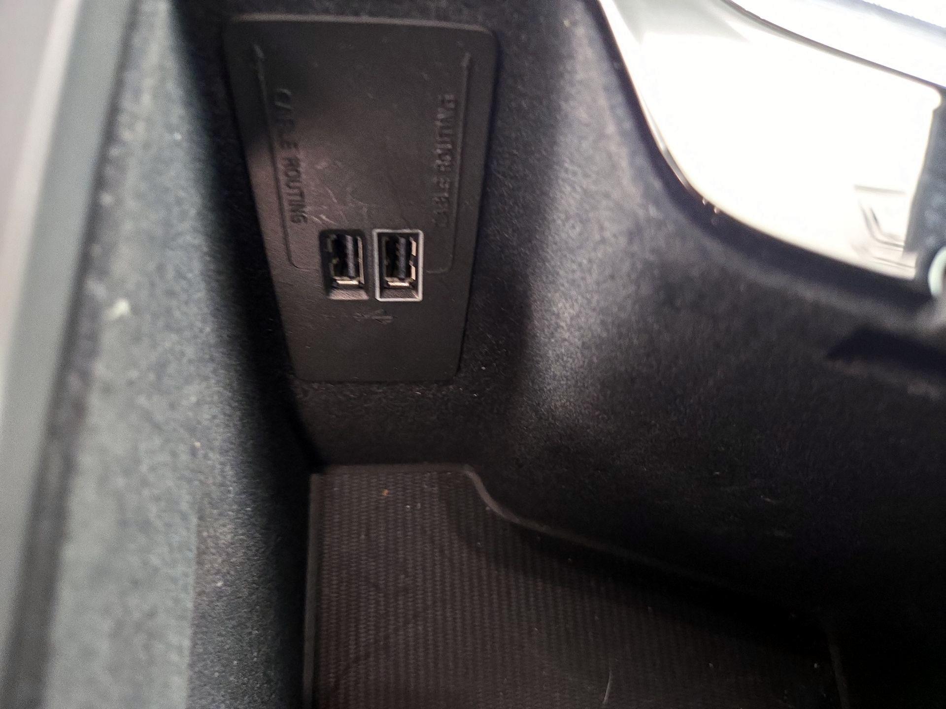 Thumbnail: 2019 Volvo XC60 - 19