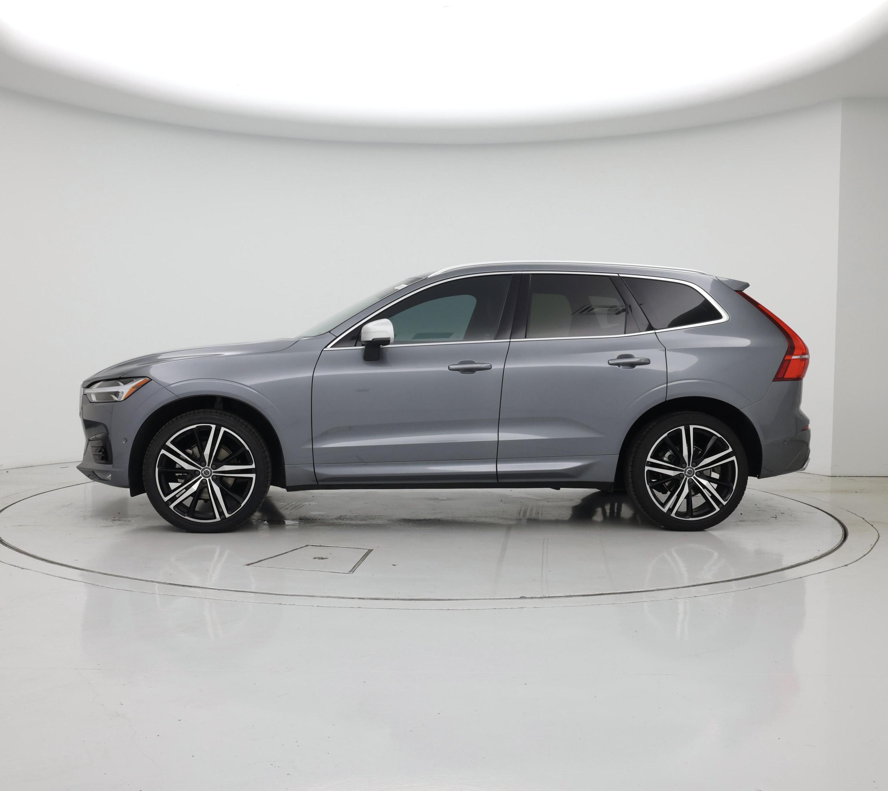 Thumbnail: 2019 Volvo XC60 - 3