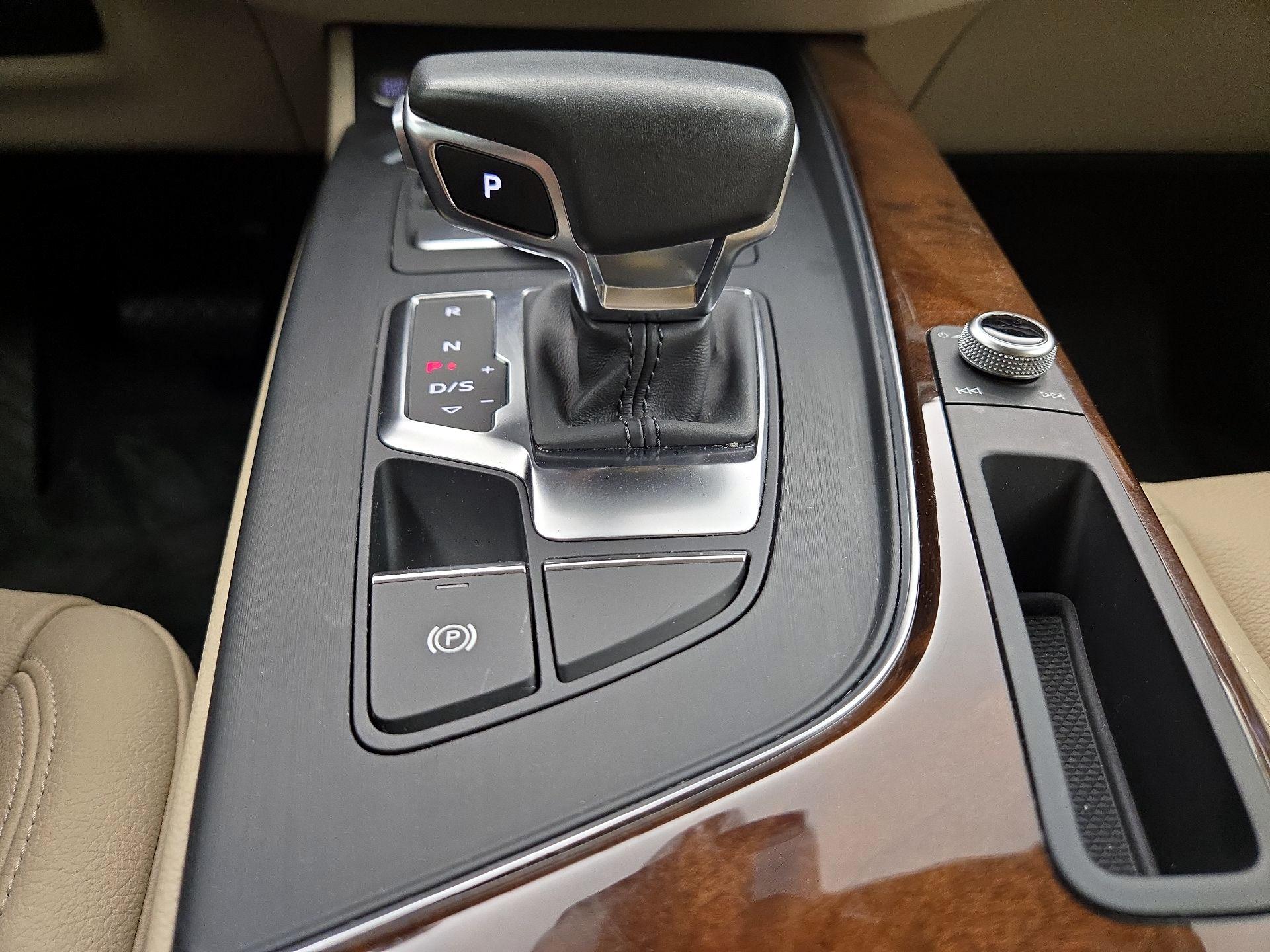 Thumbnail: 2017 Audi A4 - 18