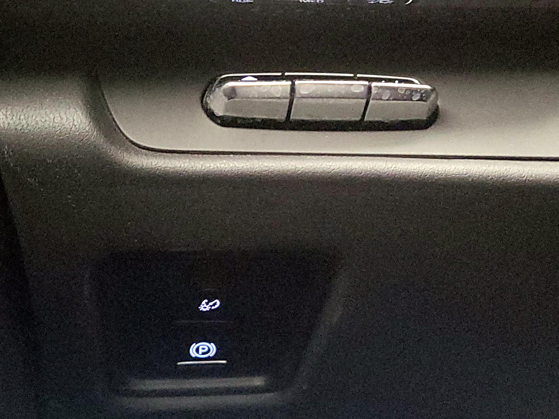 Thumbnail: 2023 Chevrolet Corvette - 13