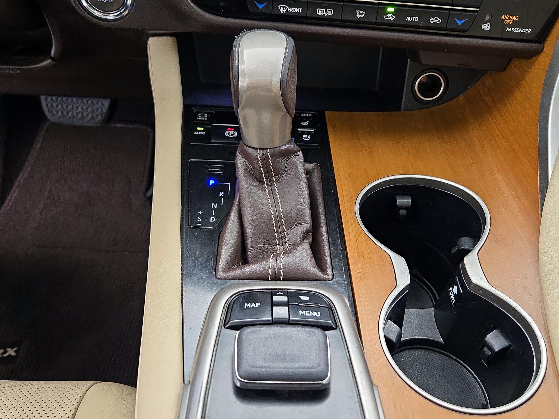 Thumbnail: 2016 Lexus RX - 18