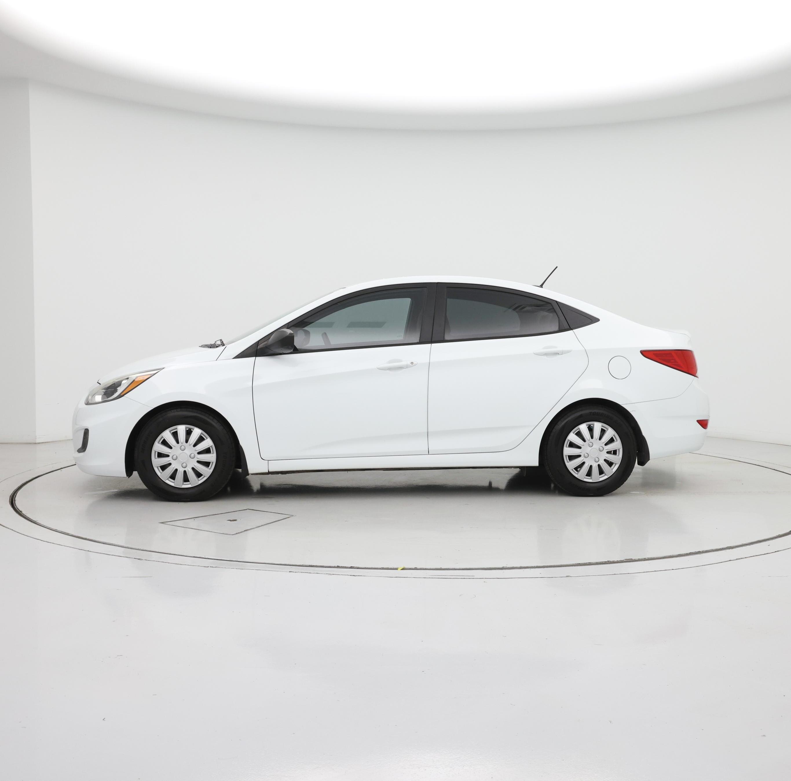 Thumbnail: 2016 Hyundai Accent - 3