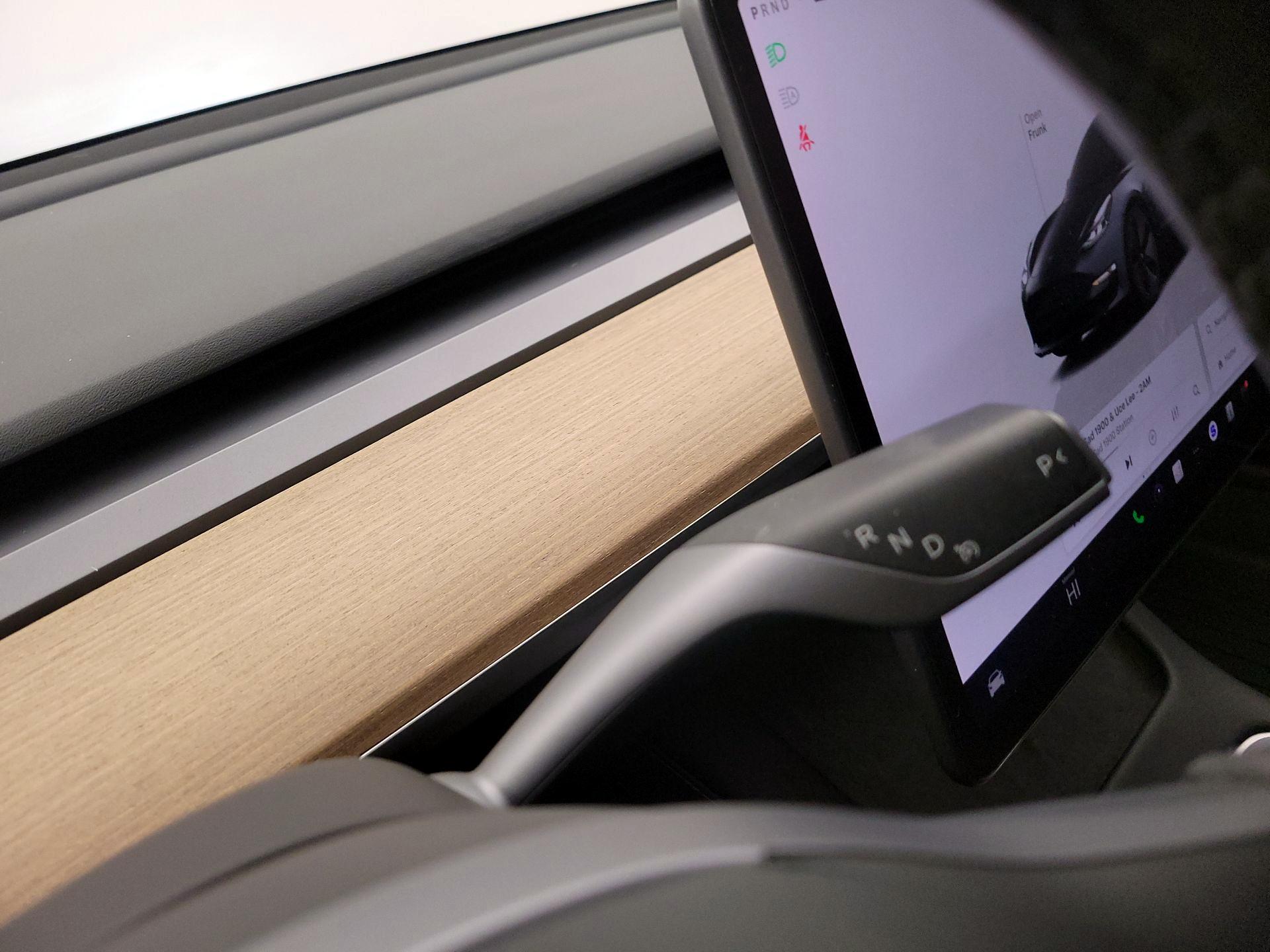 Thumbnail: 2023 Tesla Model 3 - 17