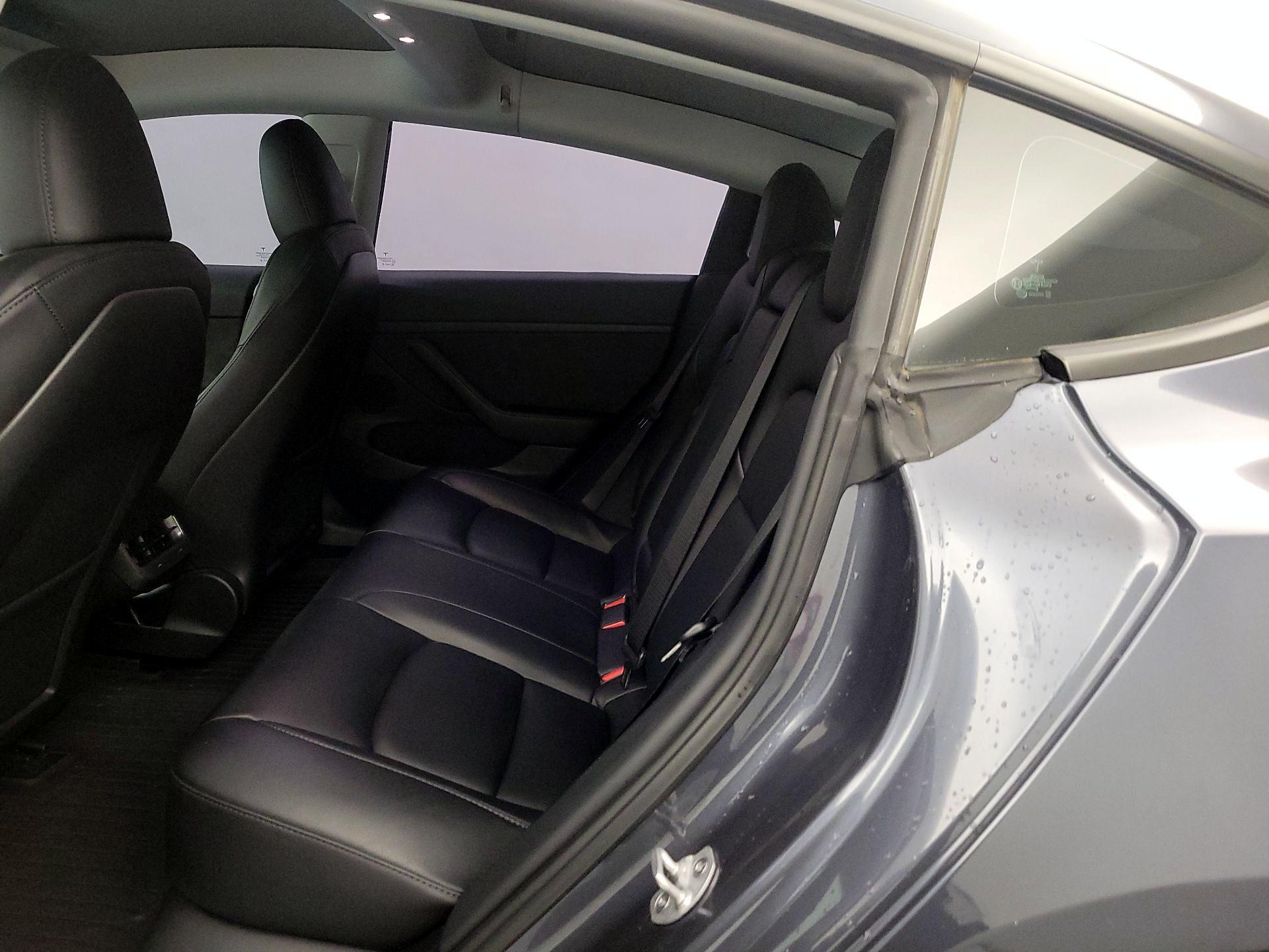 Thumbnail: 2023 Tesla Model 3 - 20