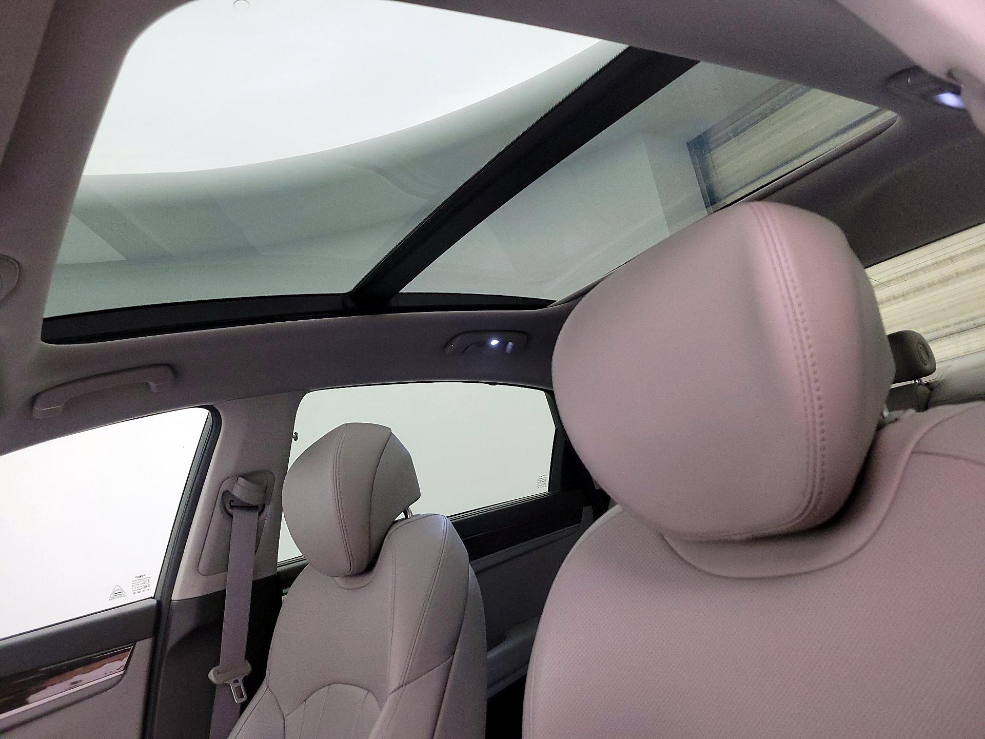 Thumbnail: 2020 Genesis G80 - 19