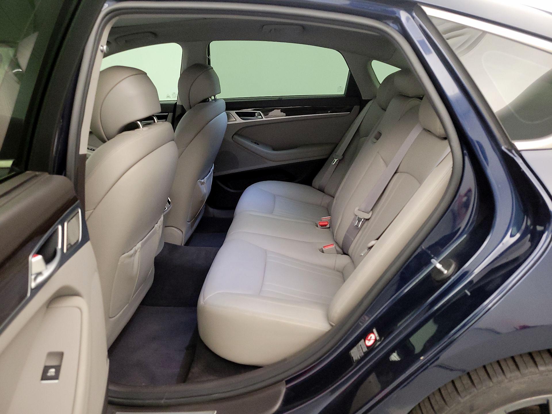 Thumbnail: 2020 Genesis G80 - 20