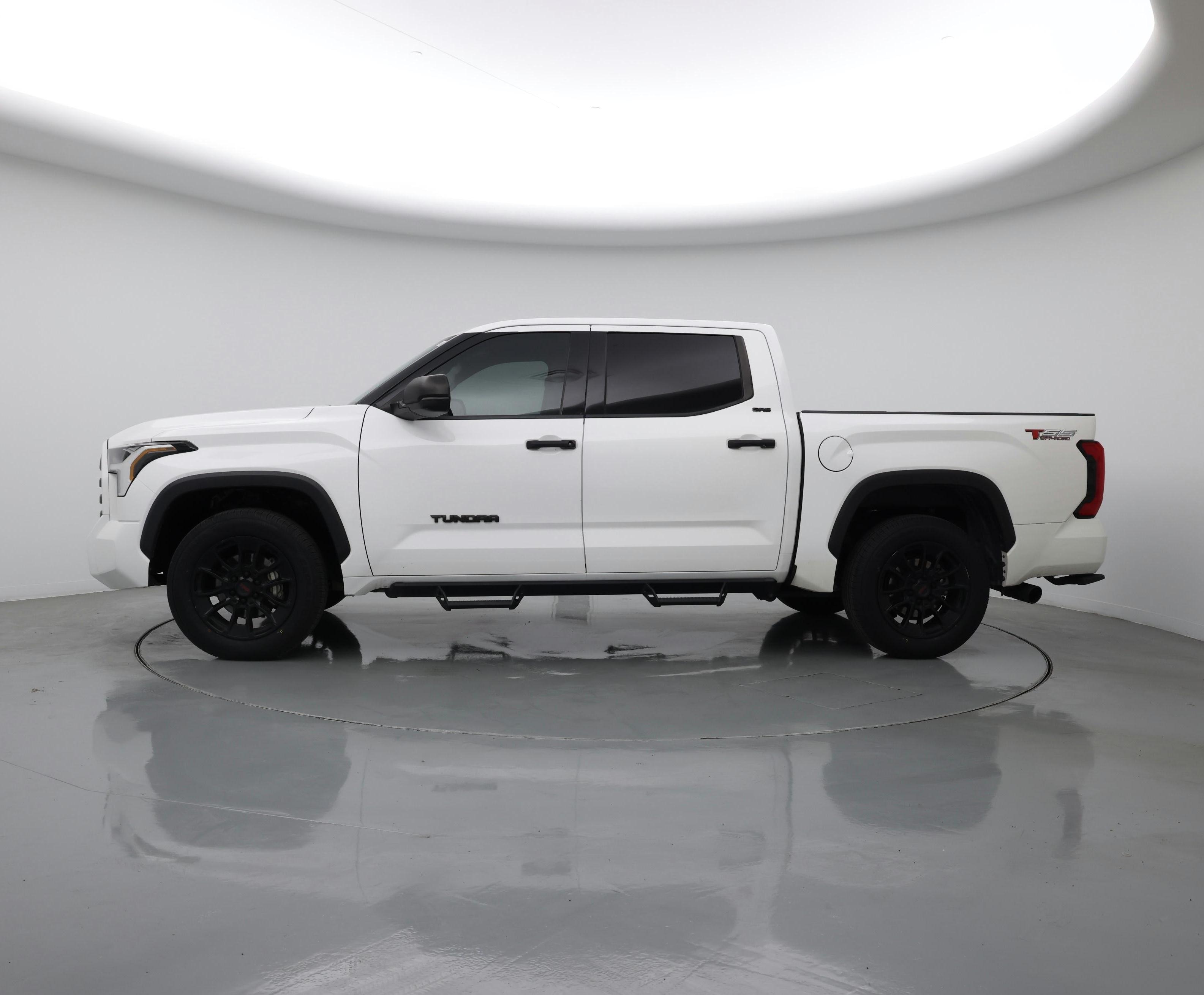 Thumbnail: 2023 Toyota Tundra - 3