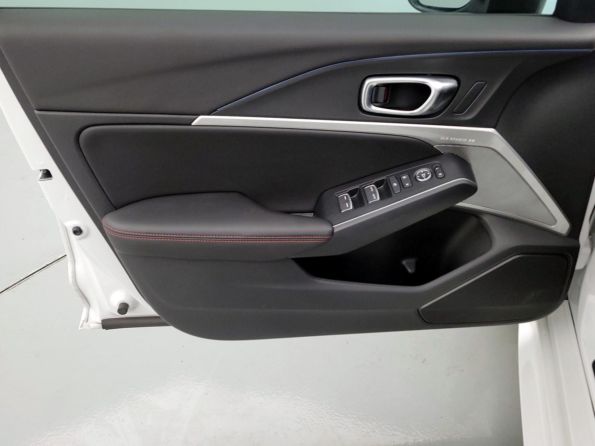 Thumbnail: 2025 Acura Integra - 12