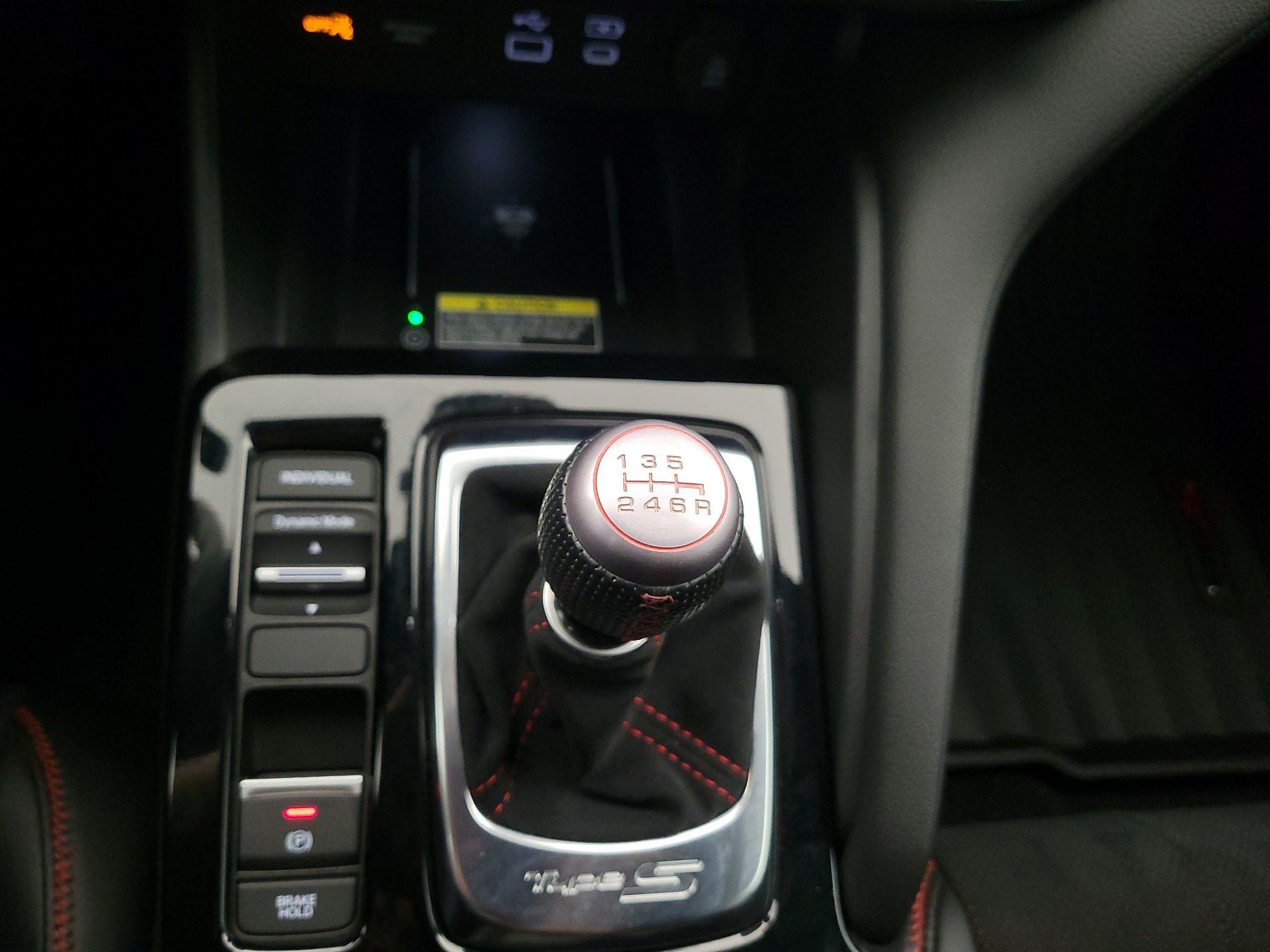 Thumbnail: 2025 Acura Integra - 17