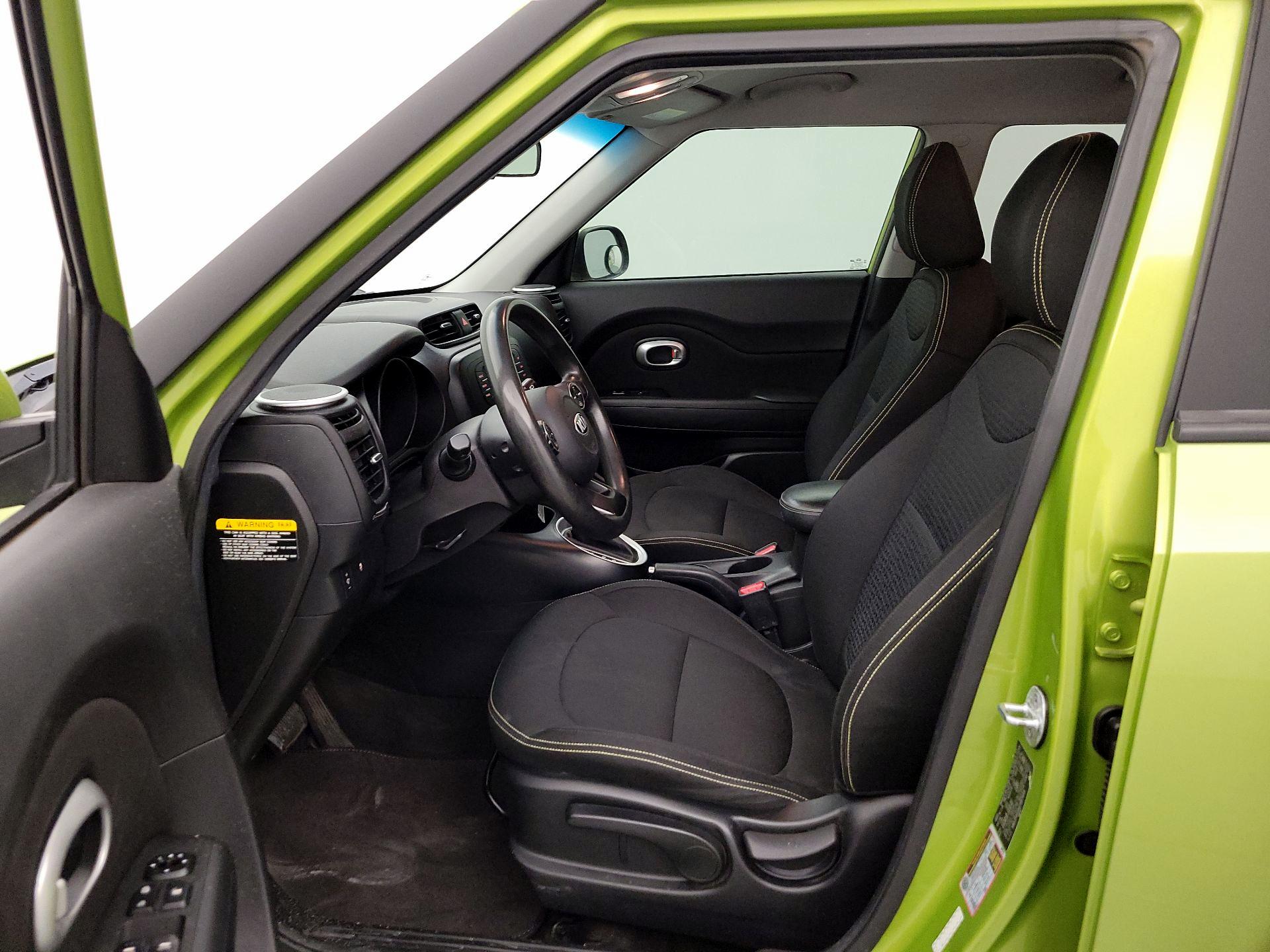 Thumbnail: 2016 Kia Soul - 11