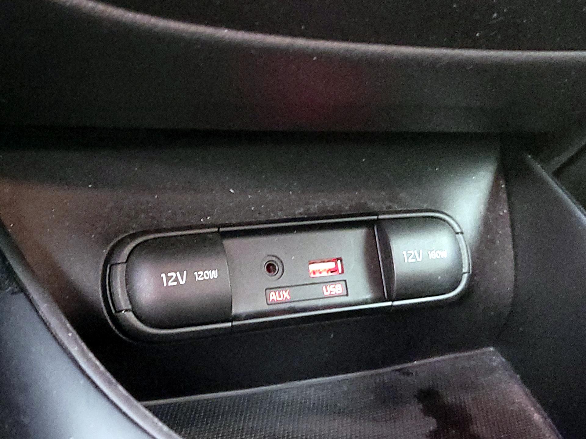 Thumbnail: 2016 Kia Soul - 18