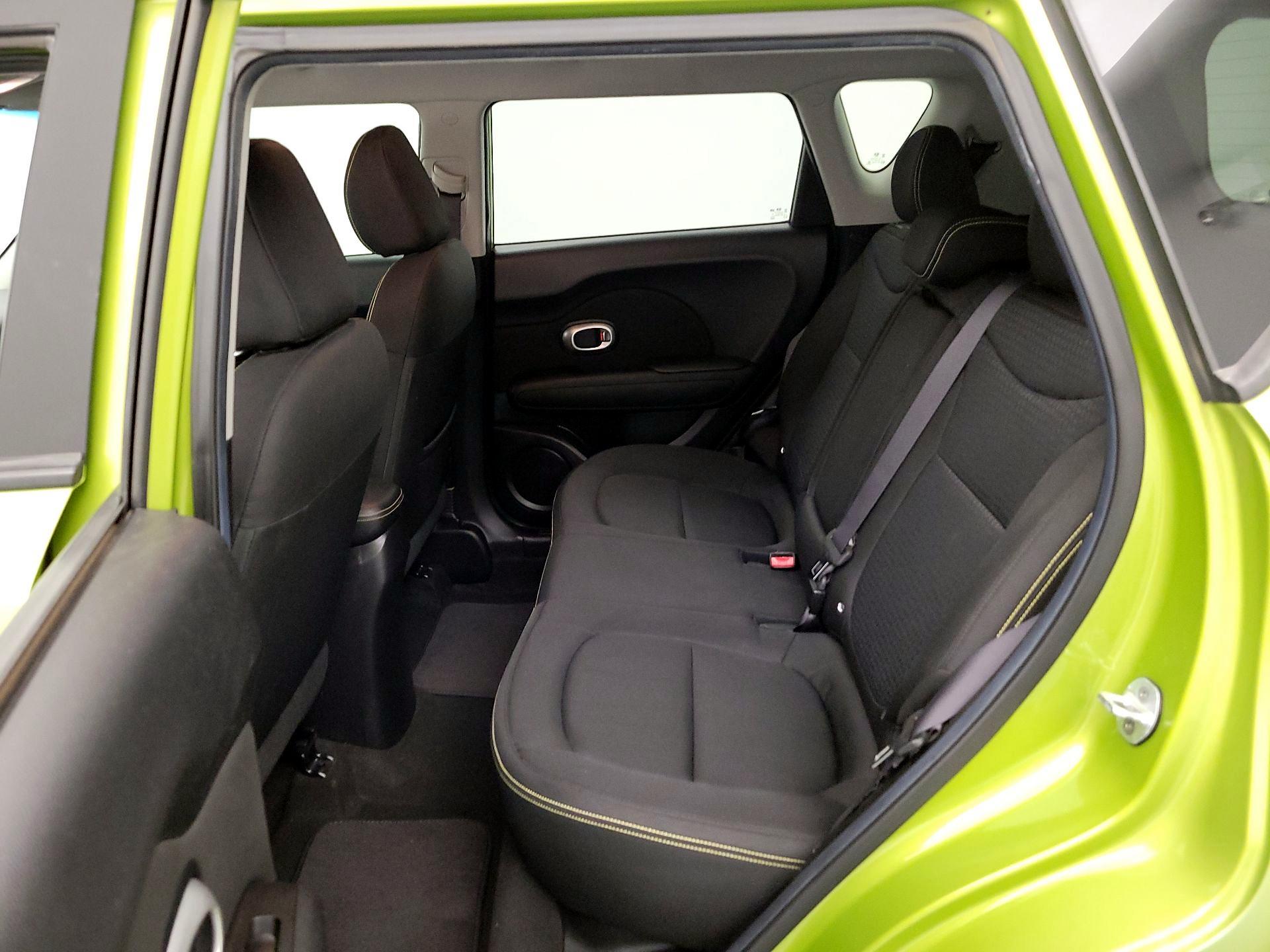 Thumbnail: 2016 Kia Soul - 19