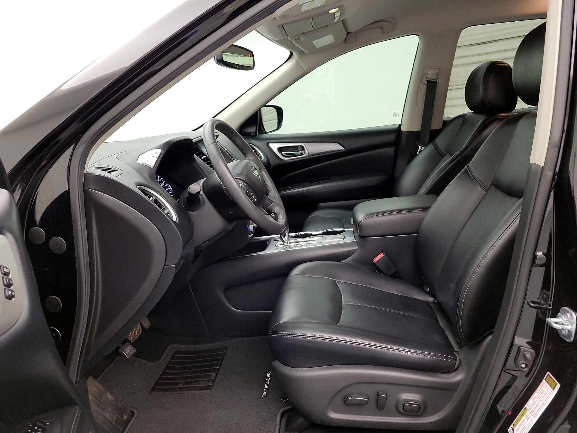 Thumbnail: 2017 Nissan Pathfinder - 11