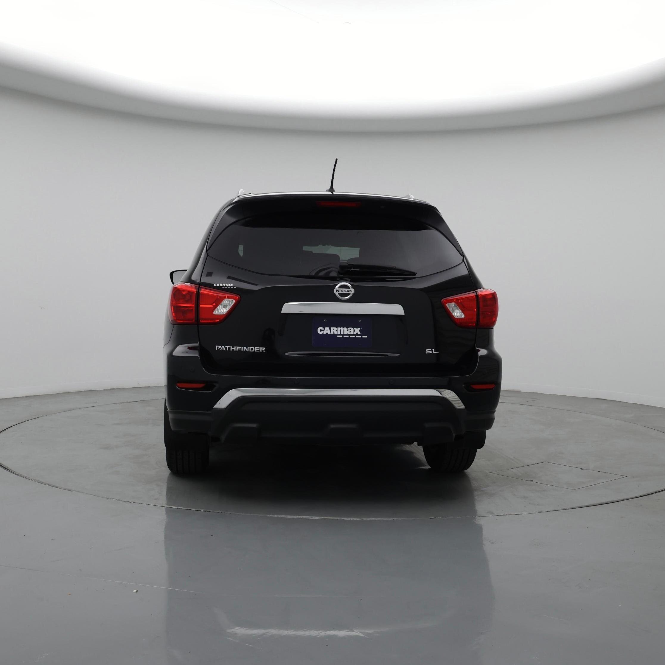 Thumbnail: 2017 Nissan Pathfinder - 6