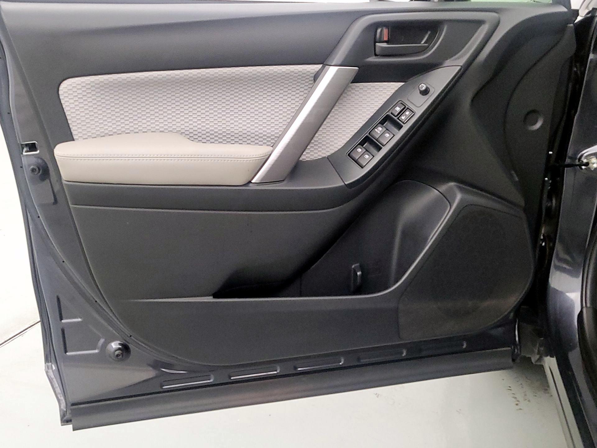 Thumbnail: 2018 Subaru Forester - 12