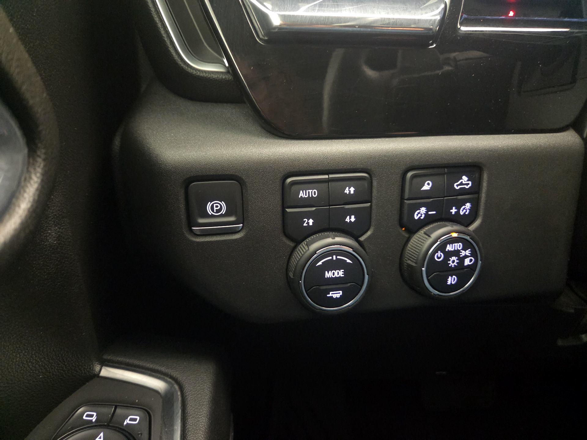 Thumbnail: 2024 Chevrolet Silverado 1500 - 13