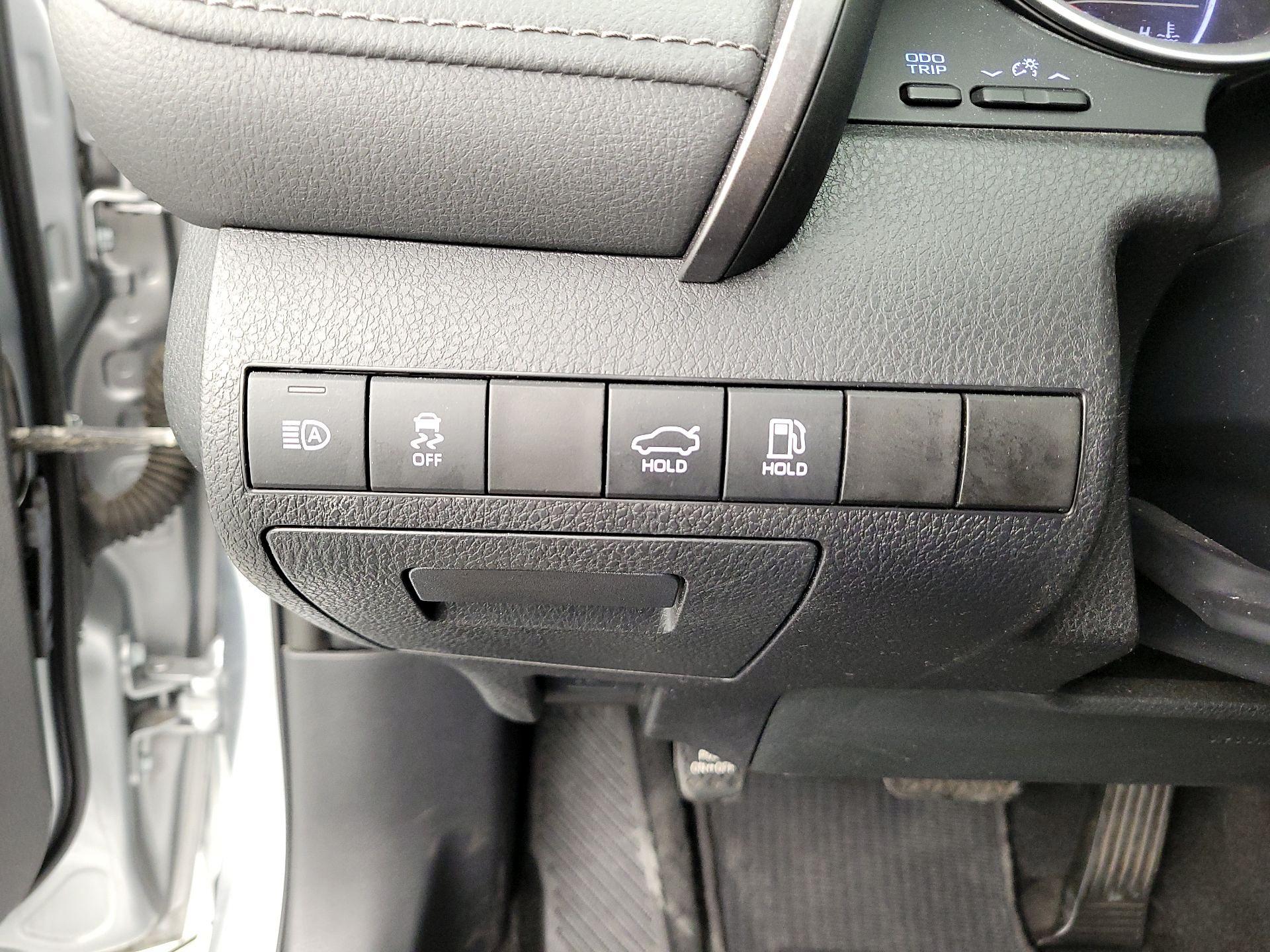 Thumbnail: 2023 Toyota Camry - 13