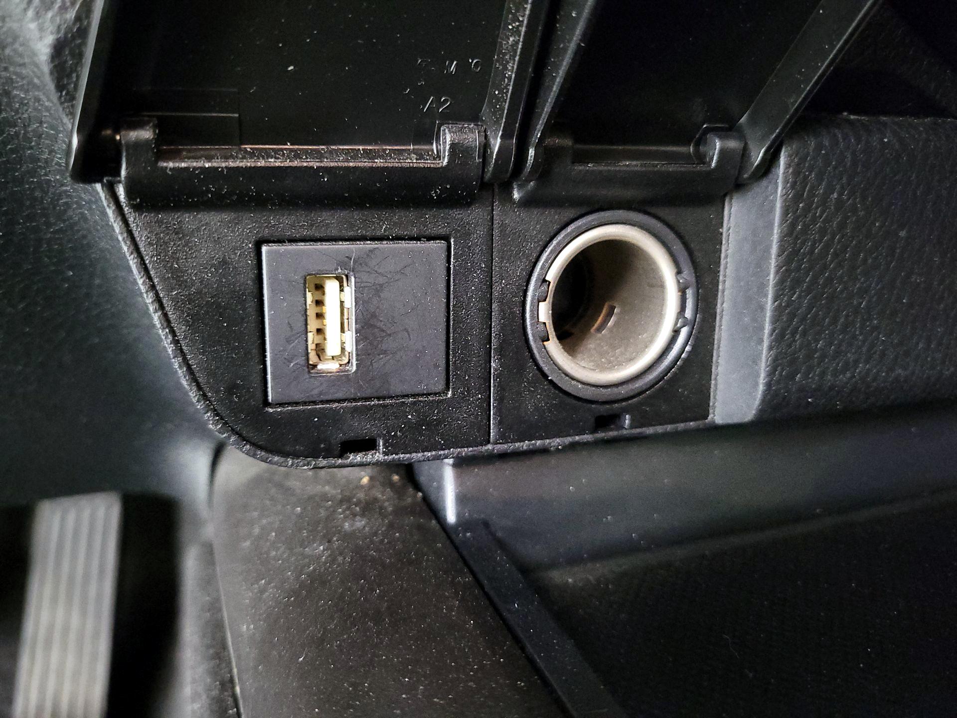 Thumbnail: 2023 Toyota Camry - 18