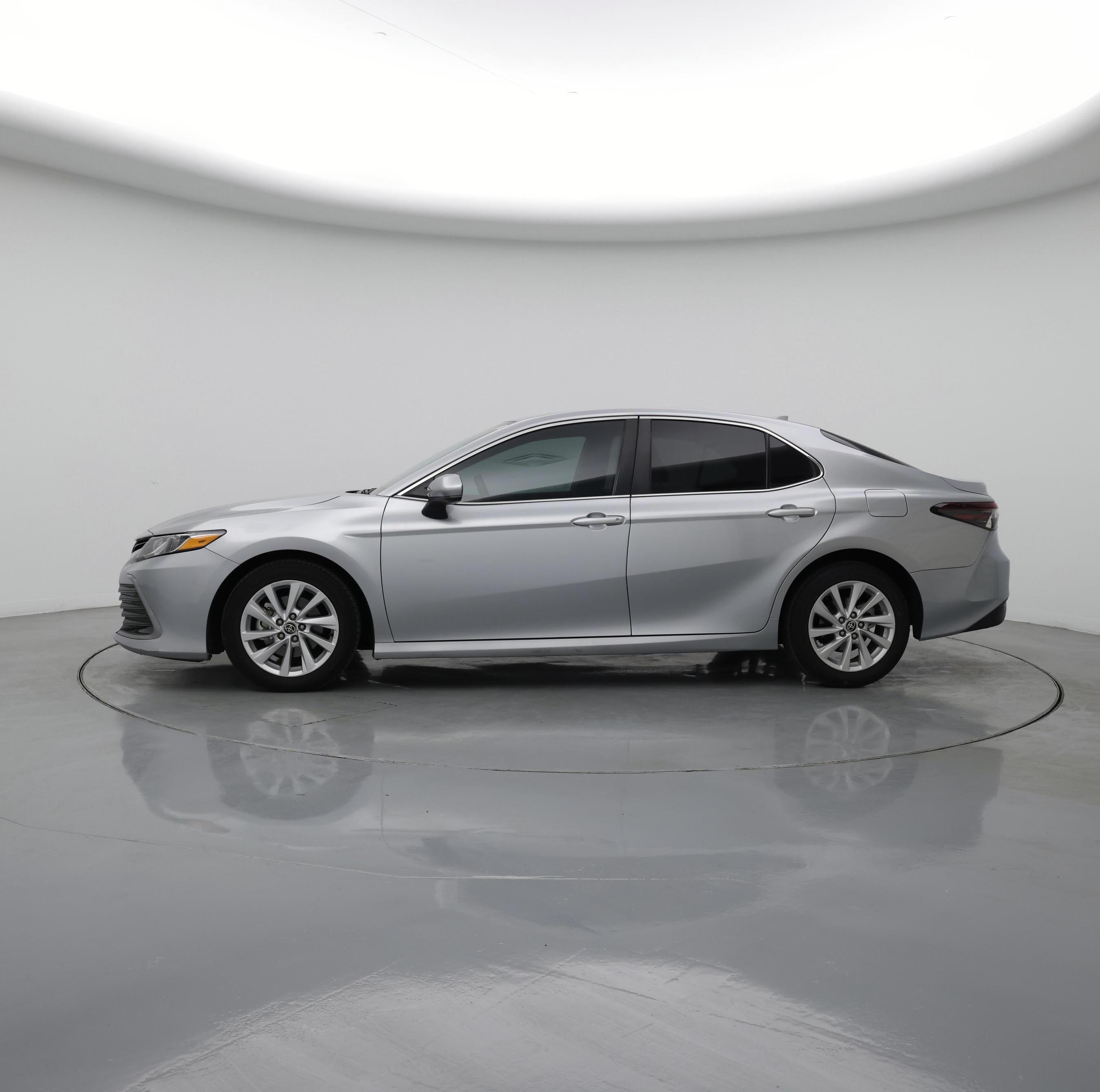 Thumbnail: 2023 Toyota Camry - 3