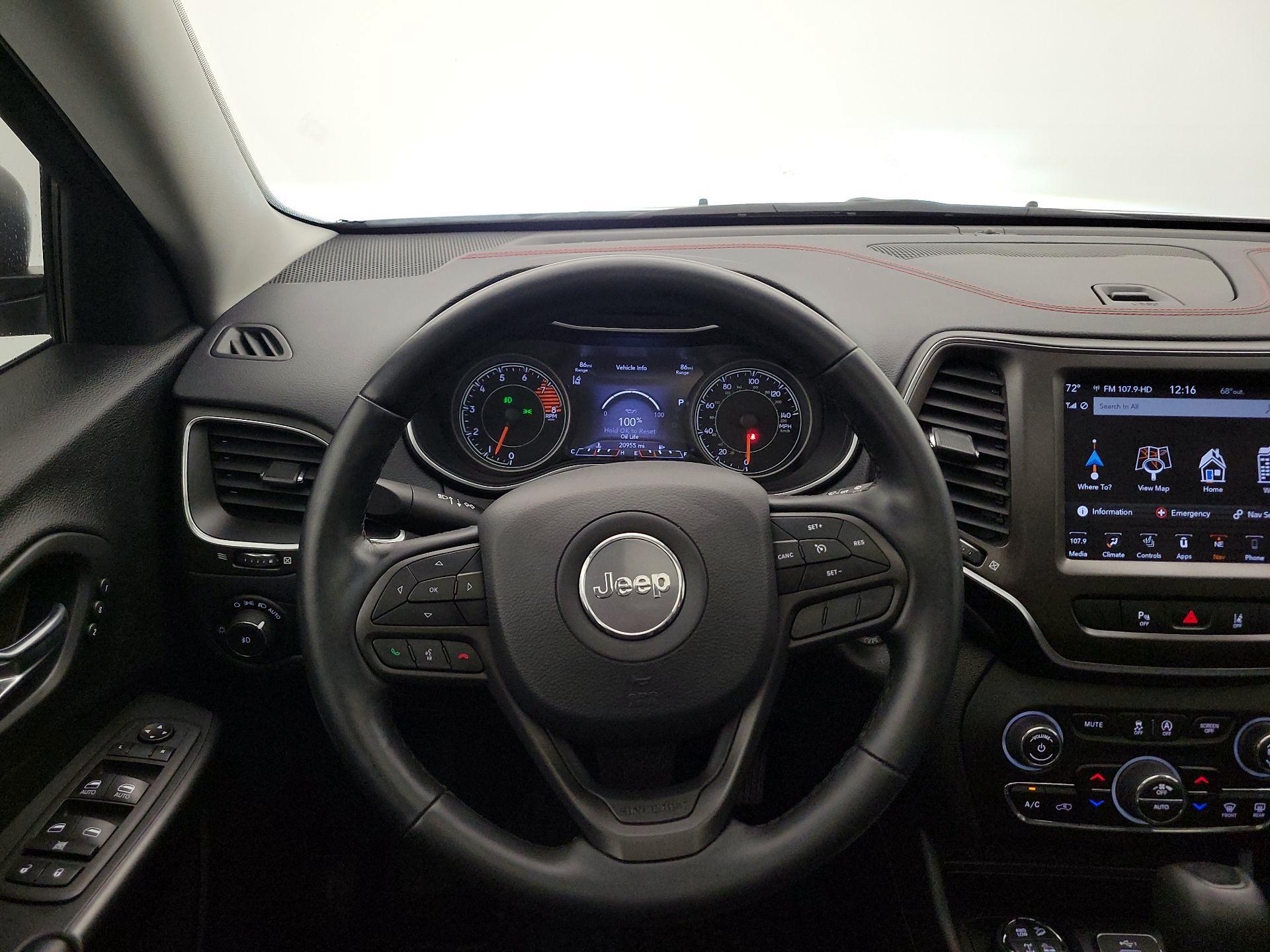 Thumbnail: 2021 Jeep Cherokee - 10