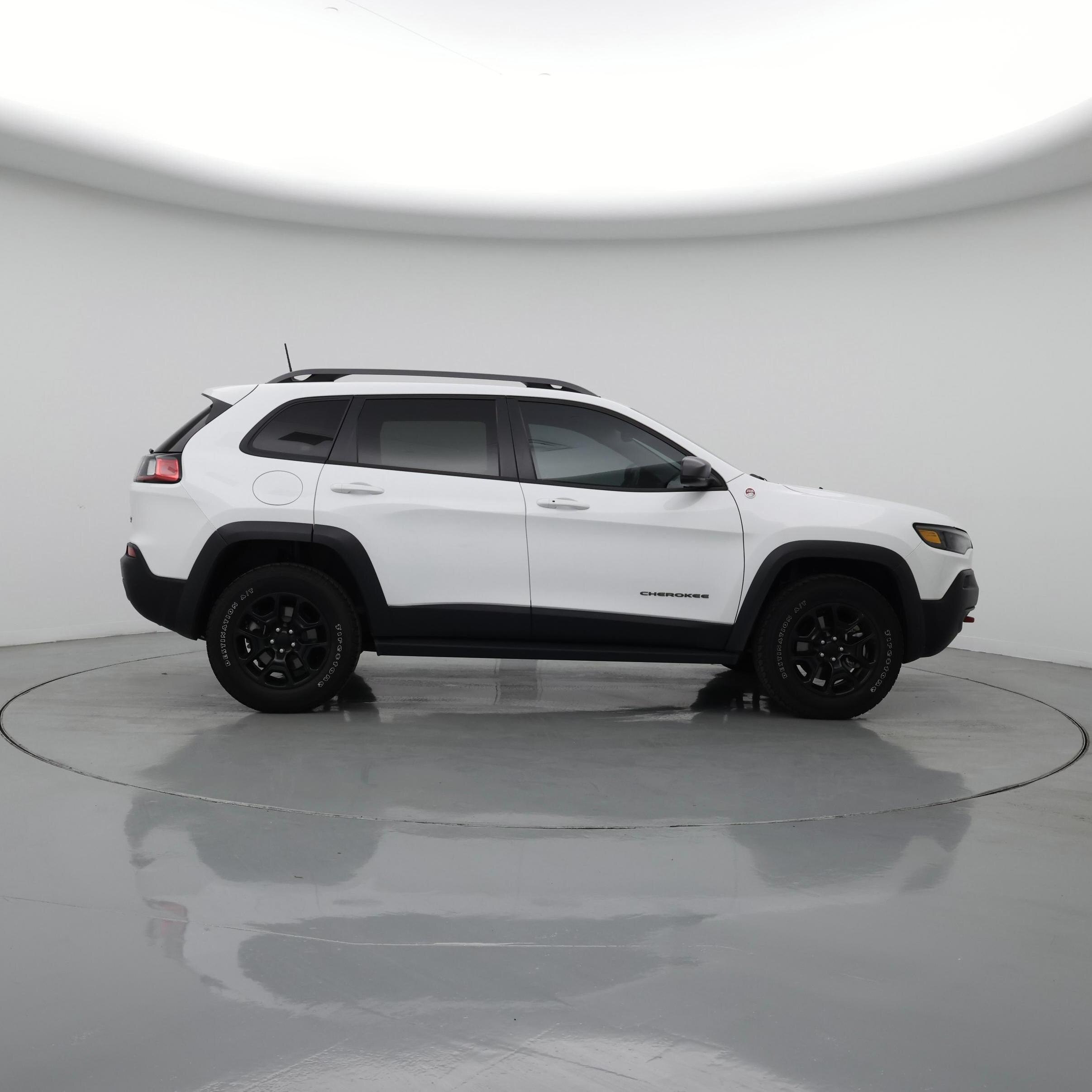 Thumbnail: 2021 Jeep Cherokee - 7