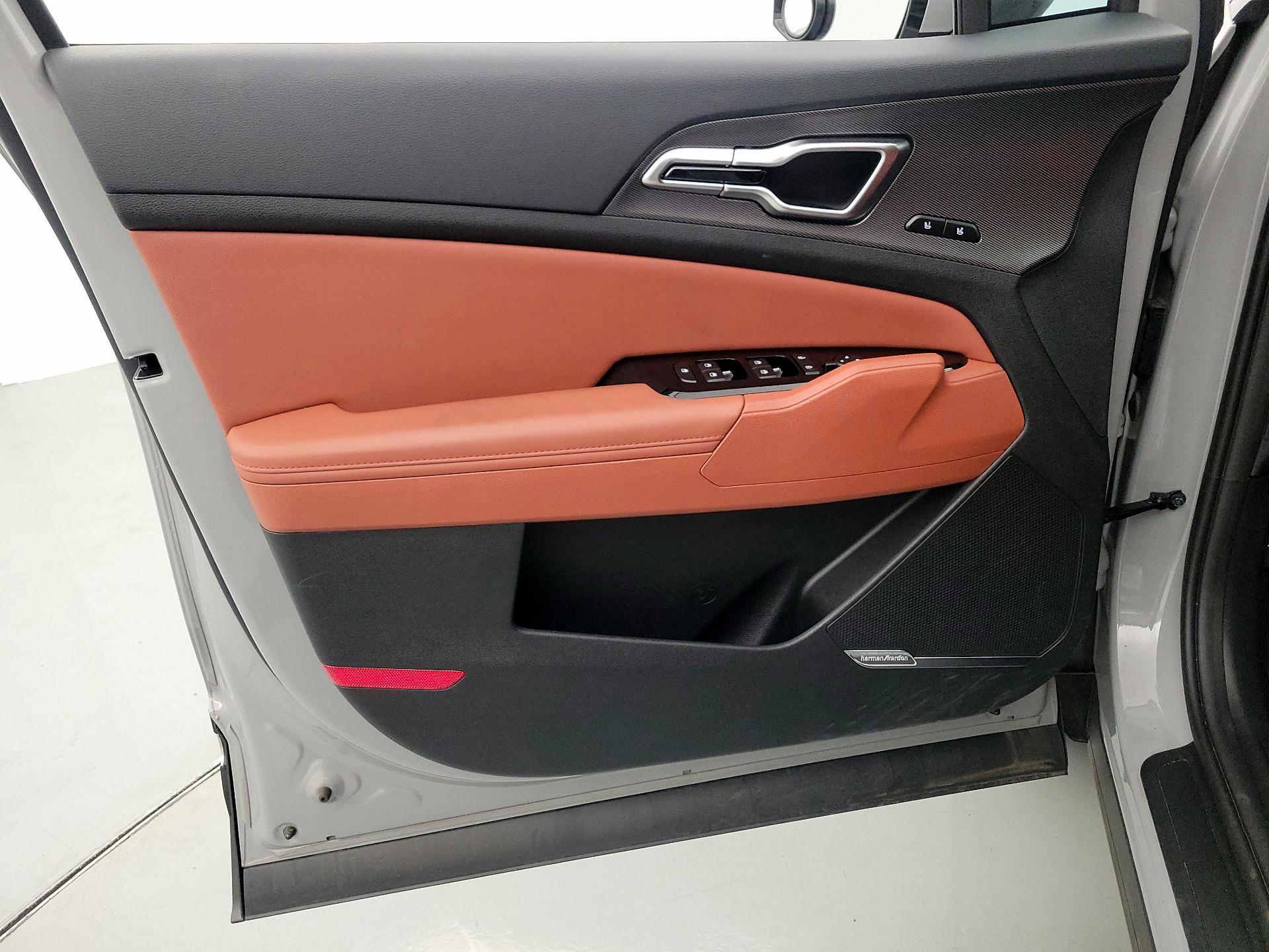 Thumbnail: 2025 Kia Sportage - 12