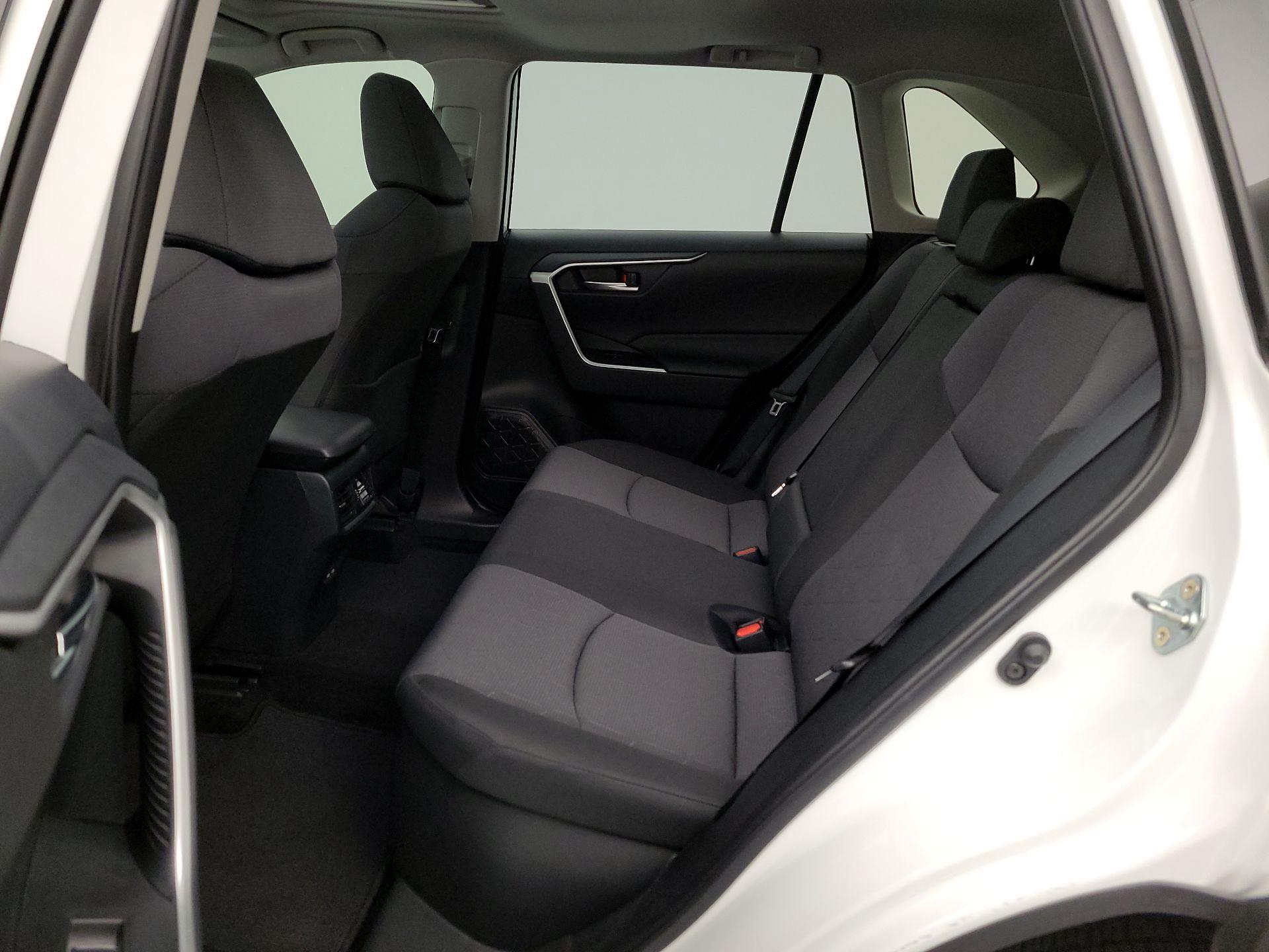 Thumbnail: 2025 Toyota RAV4 - 20