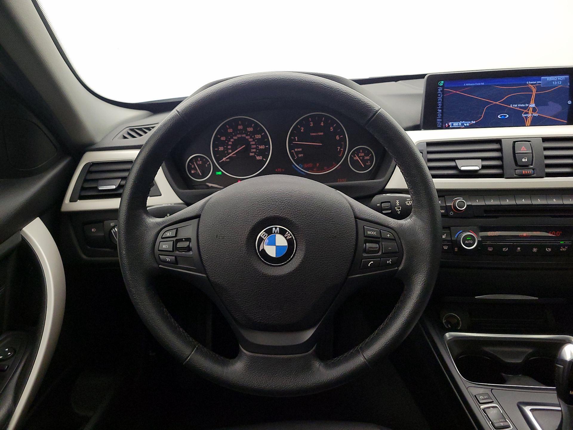 Thumbnail: 2015 BMW 3 Series - 10