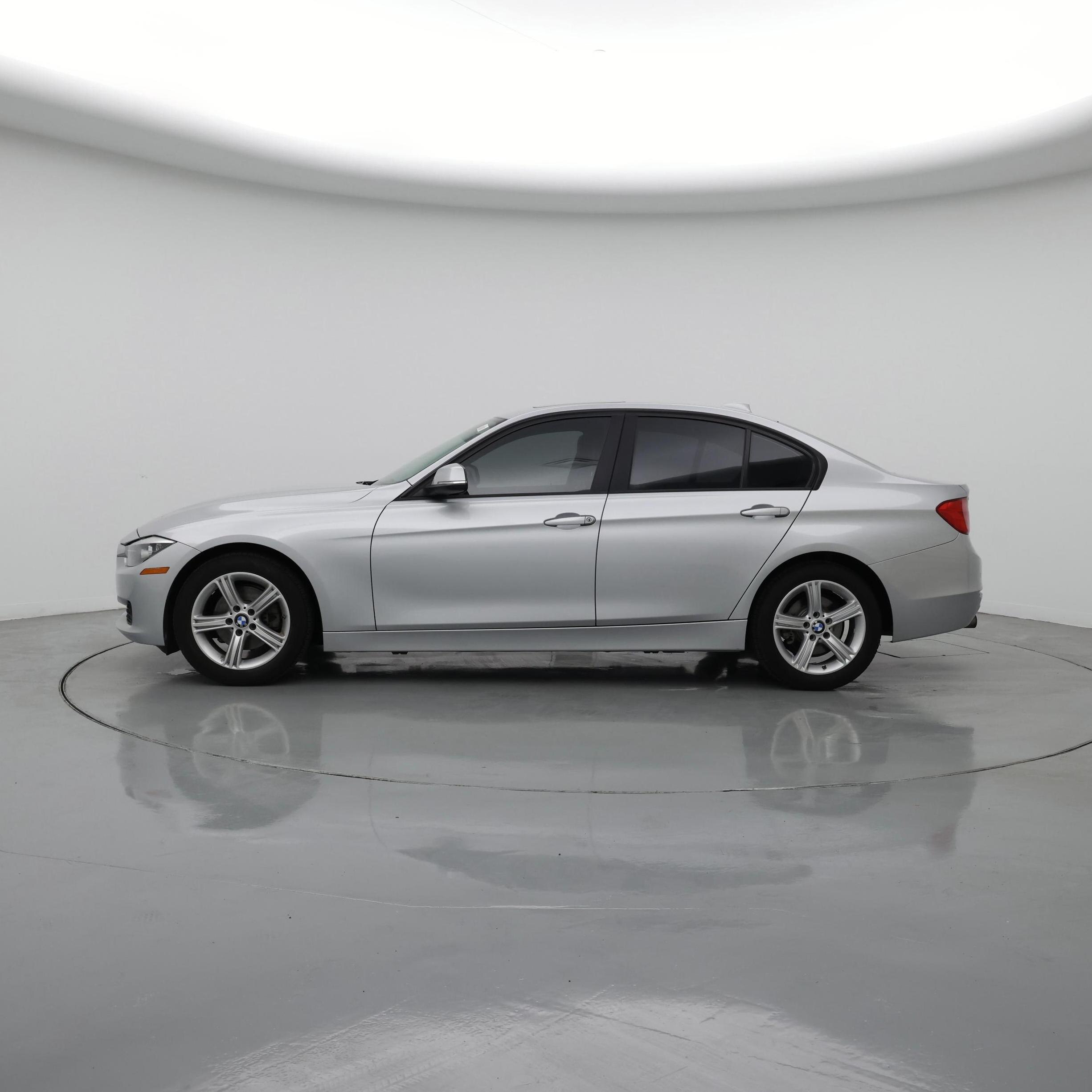 Thumbnail: 2015 BMW 3 Series - 3