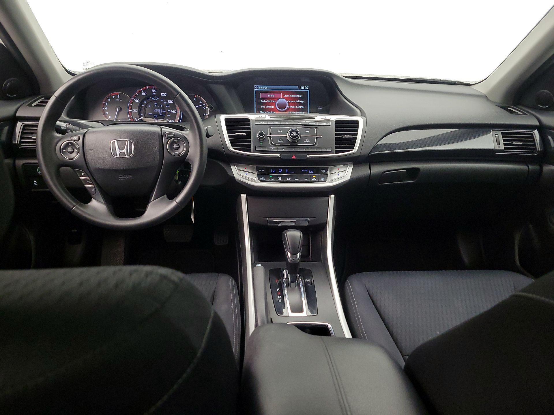 Thumbnail: 2015 Honda Accord - 9