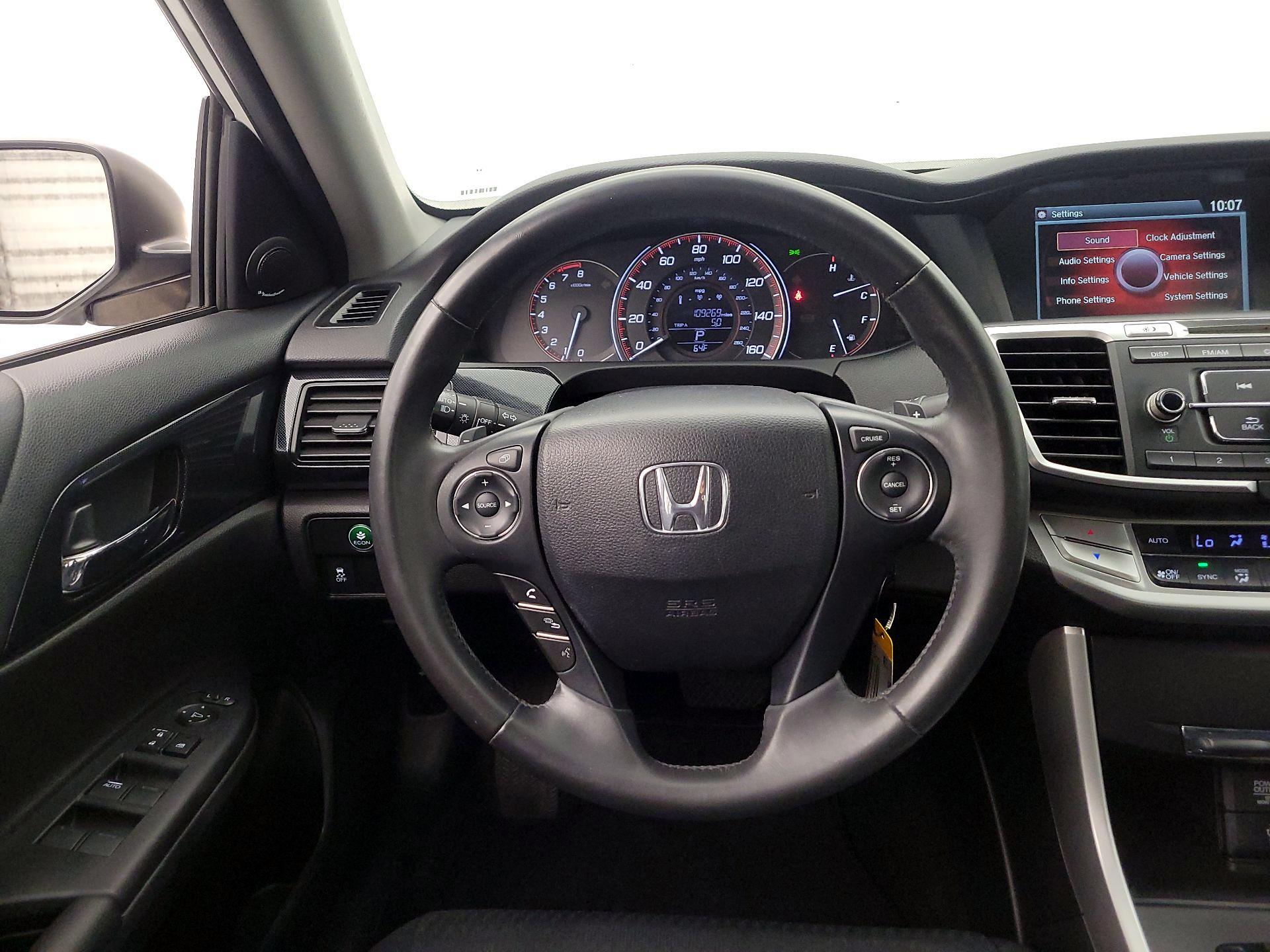 Thumbnail: 2015 Honda Accord - 10