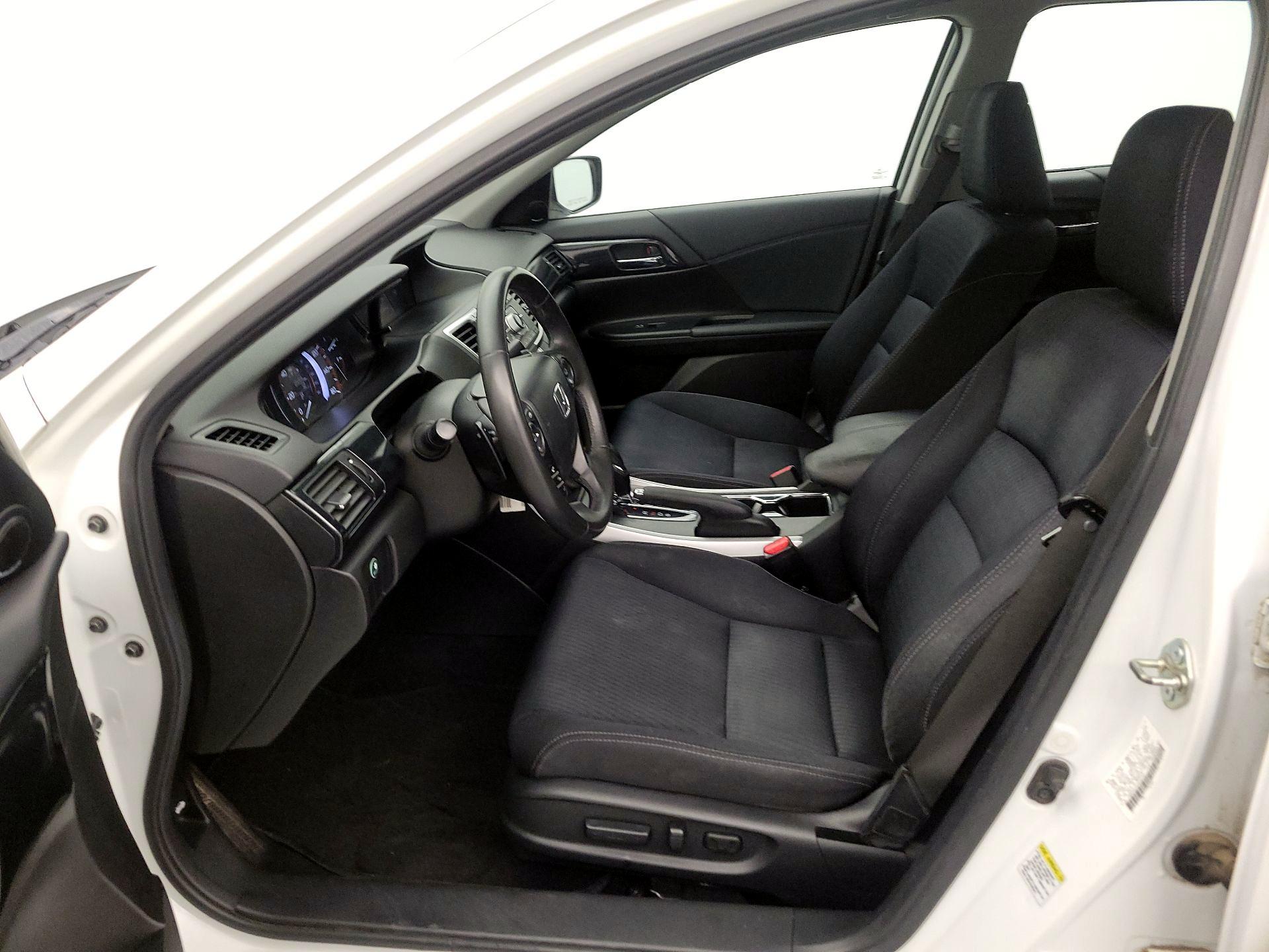 Thumbnail: 2015 Honda Accord - 11