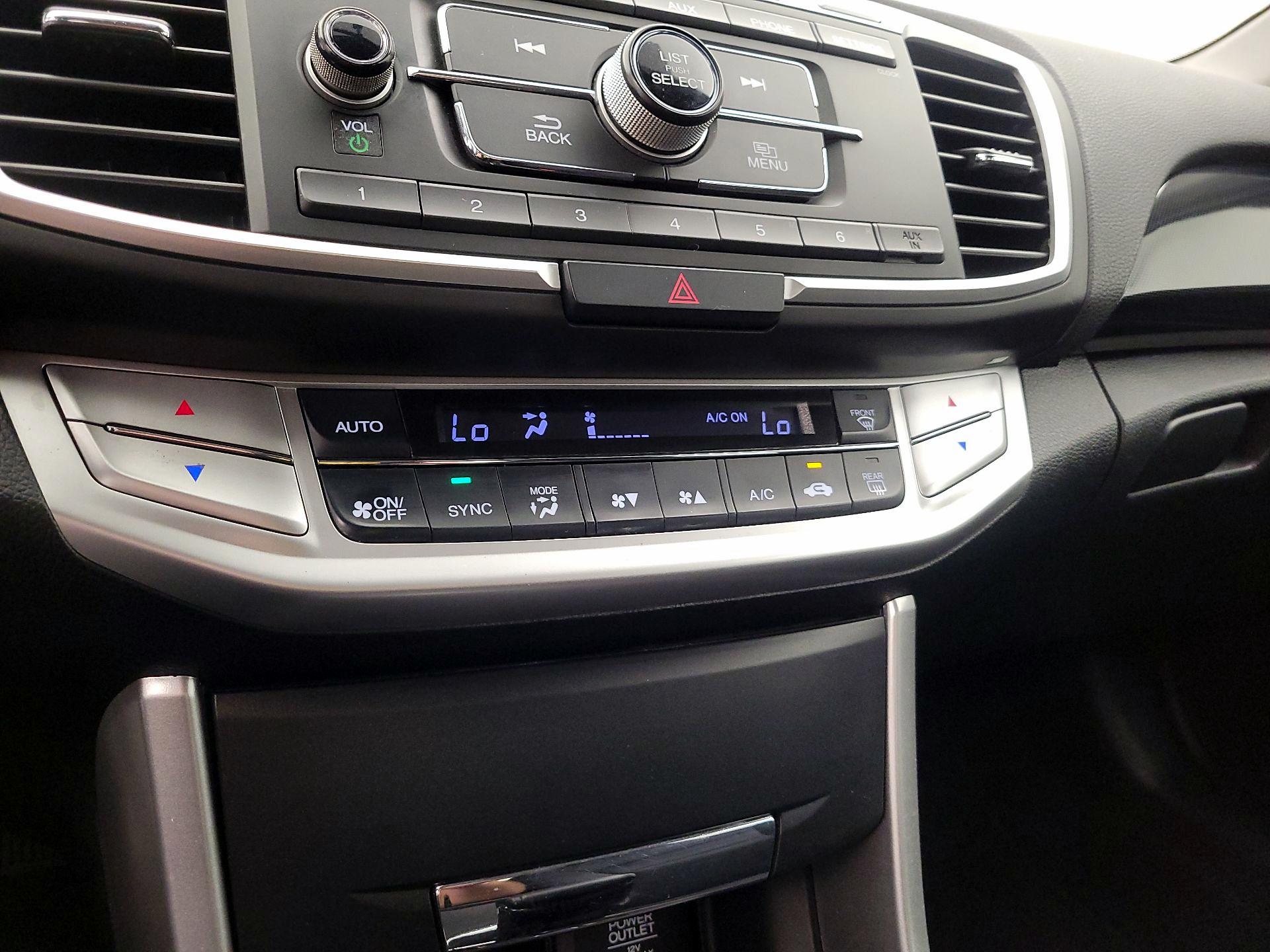 Thumbnail: 2015 Honda Accord - 16