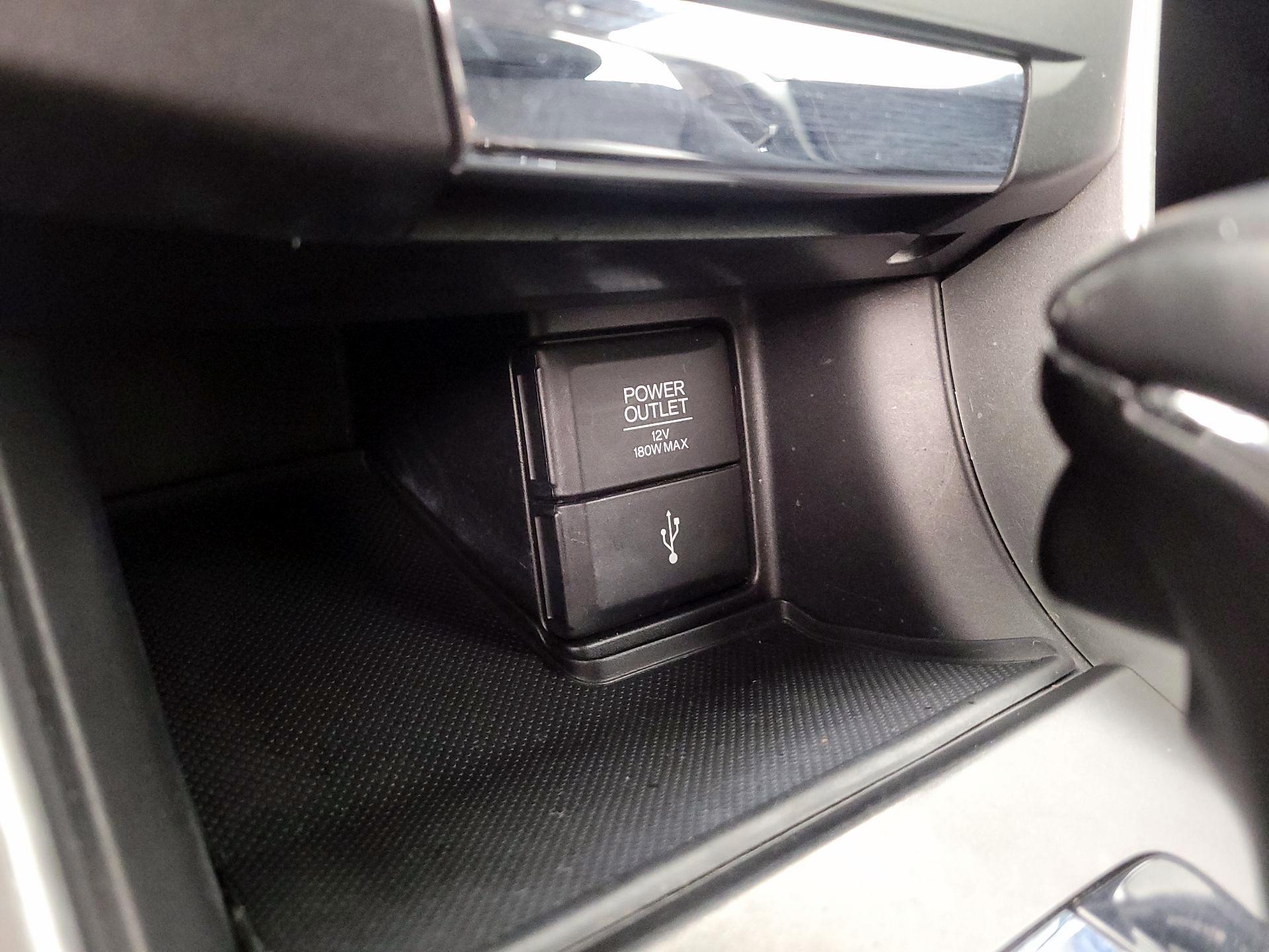 Thumbnail: 2015 Honda Accord - 18