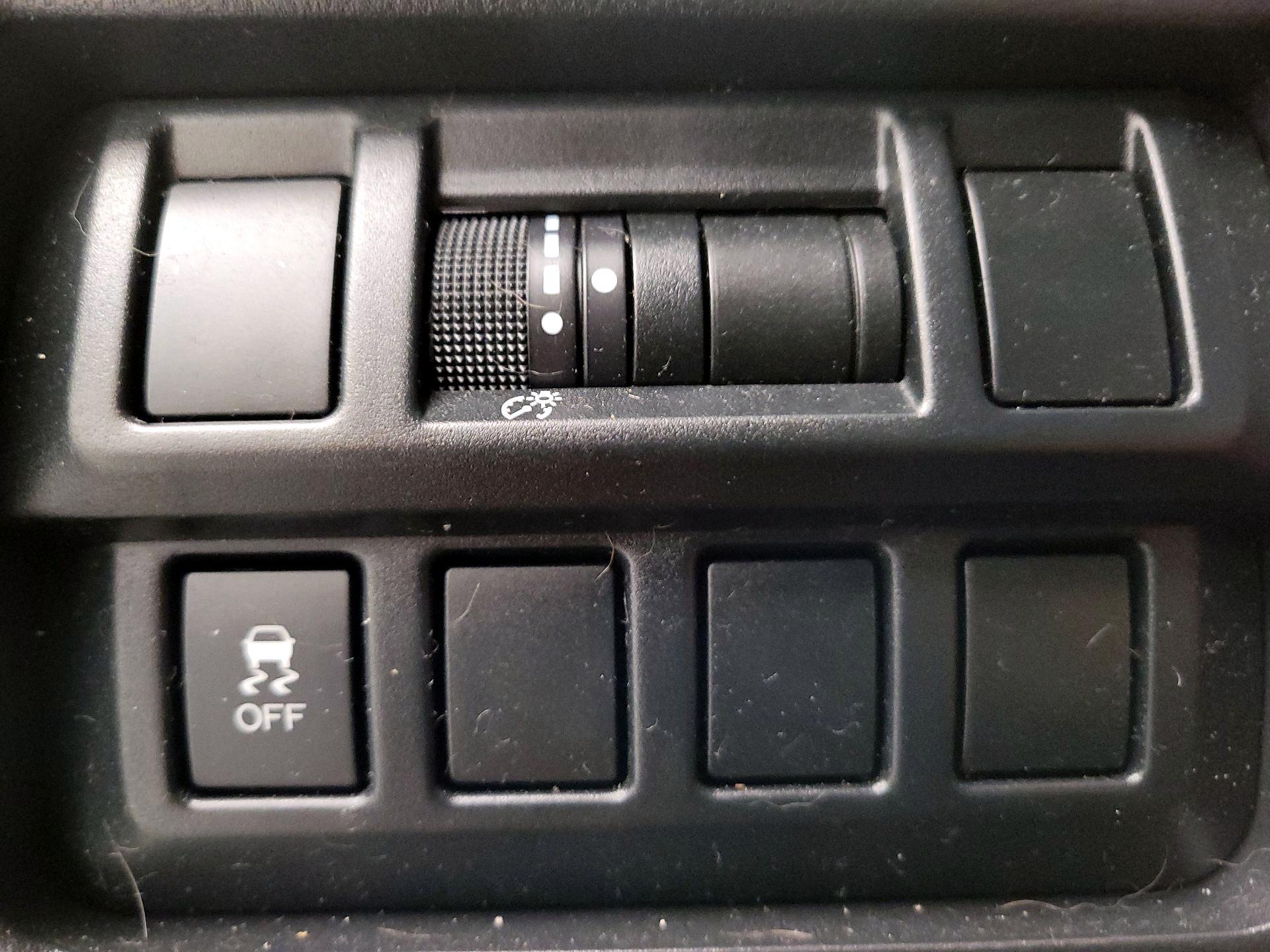 Thumbnail: 2019 Subaru Crosstrek - 13