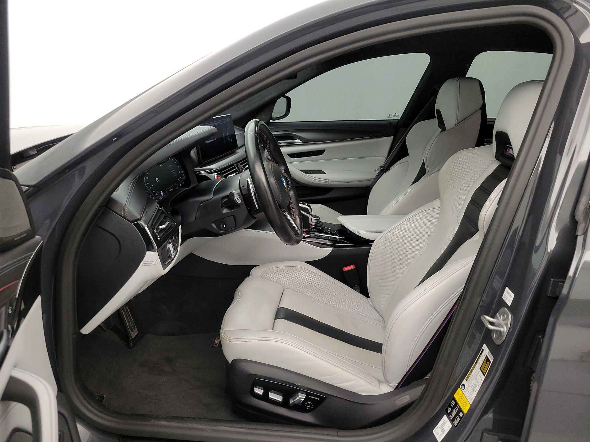 Thumbnail: 2021 BMW M5 - 11