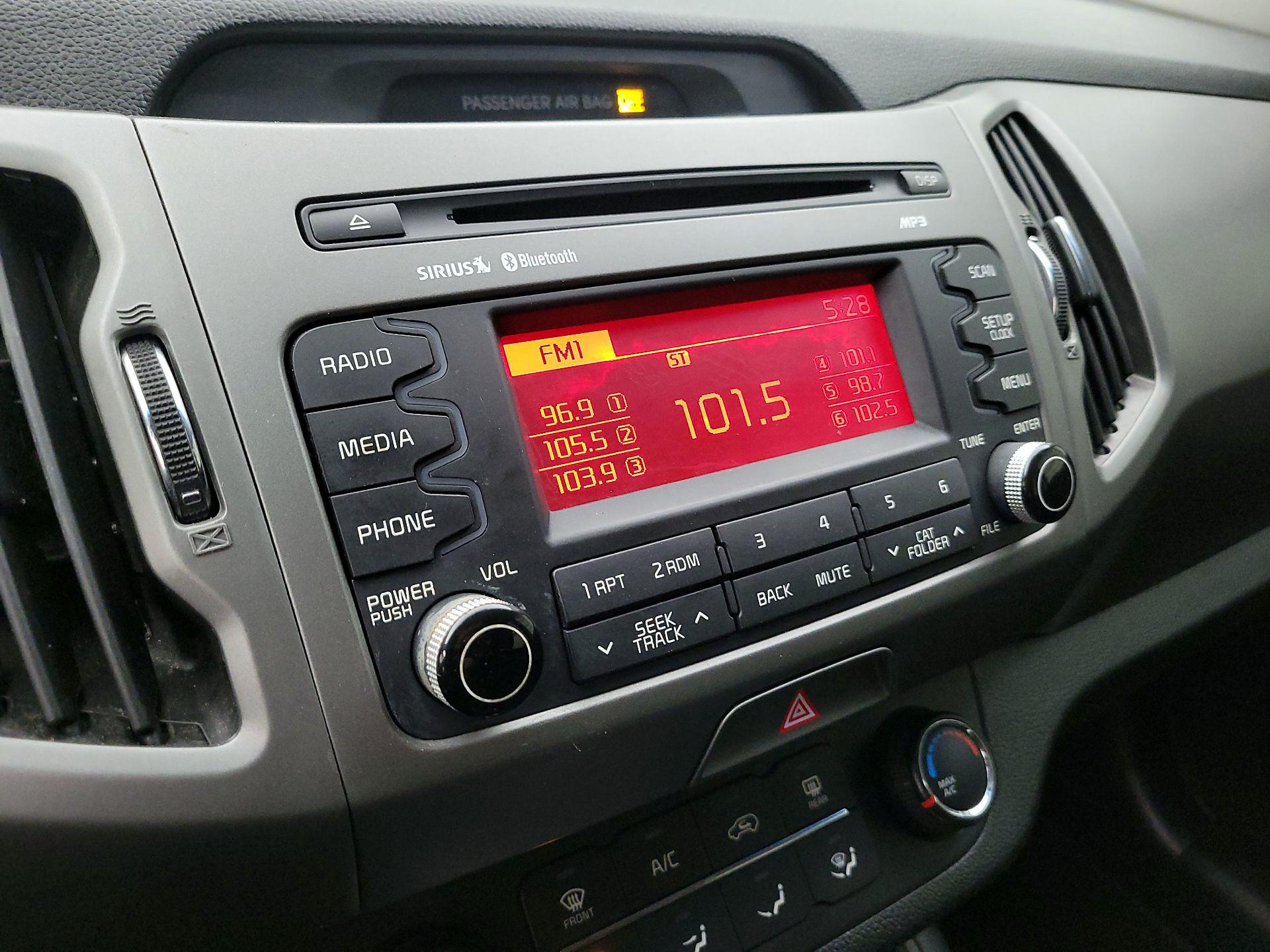 Thumbnail: 2014 Kia Sportage - 14