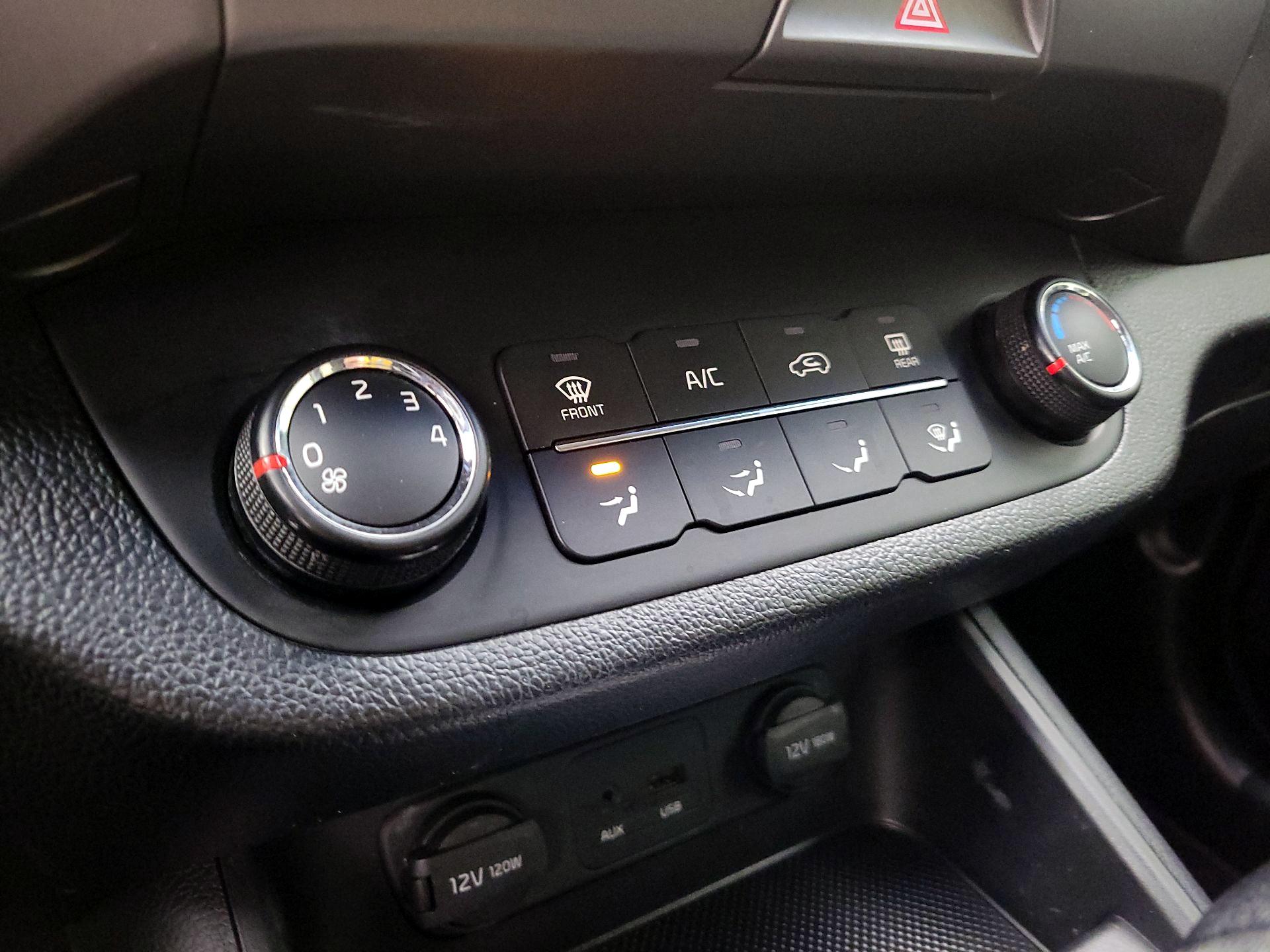 Thumbnail: 2014 Kia Sportage - 15