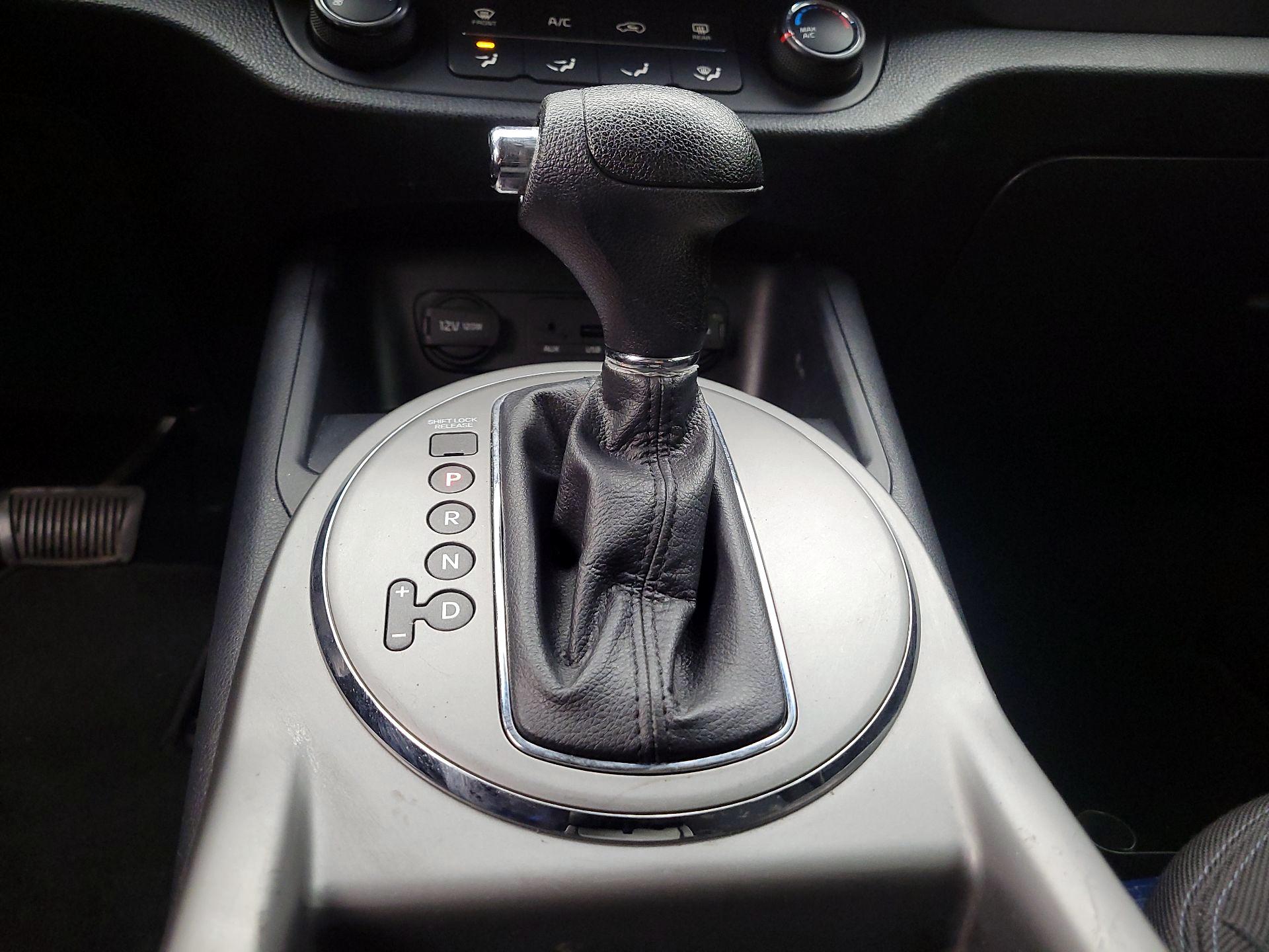 Thumbnail: 2014 Kia Sportage - 16