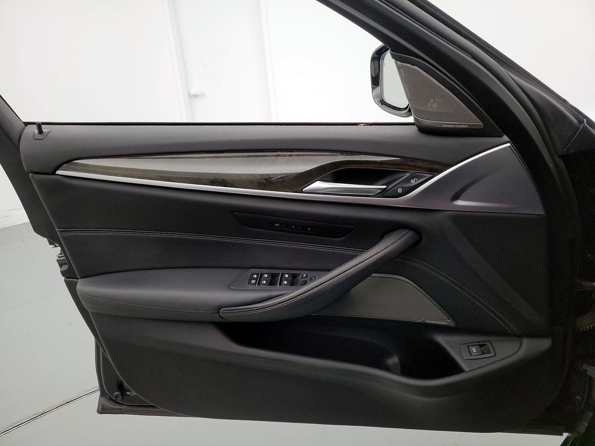 Thumbnail: 2019 BMW 5 Series - 12