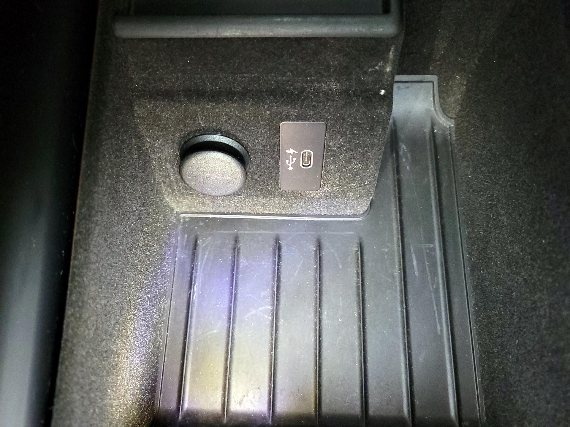 Thumbnail: 2021 BMW 7 Series - 19