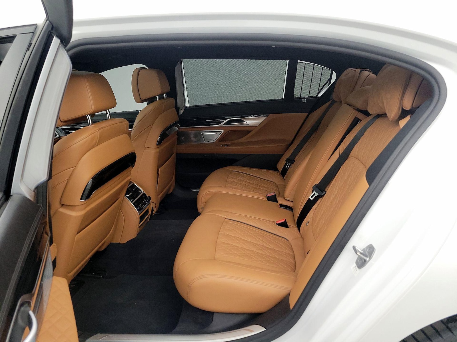 2021 BMW 7 Series 750i - Photo 22